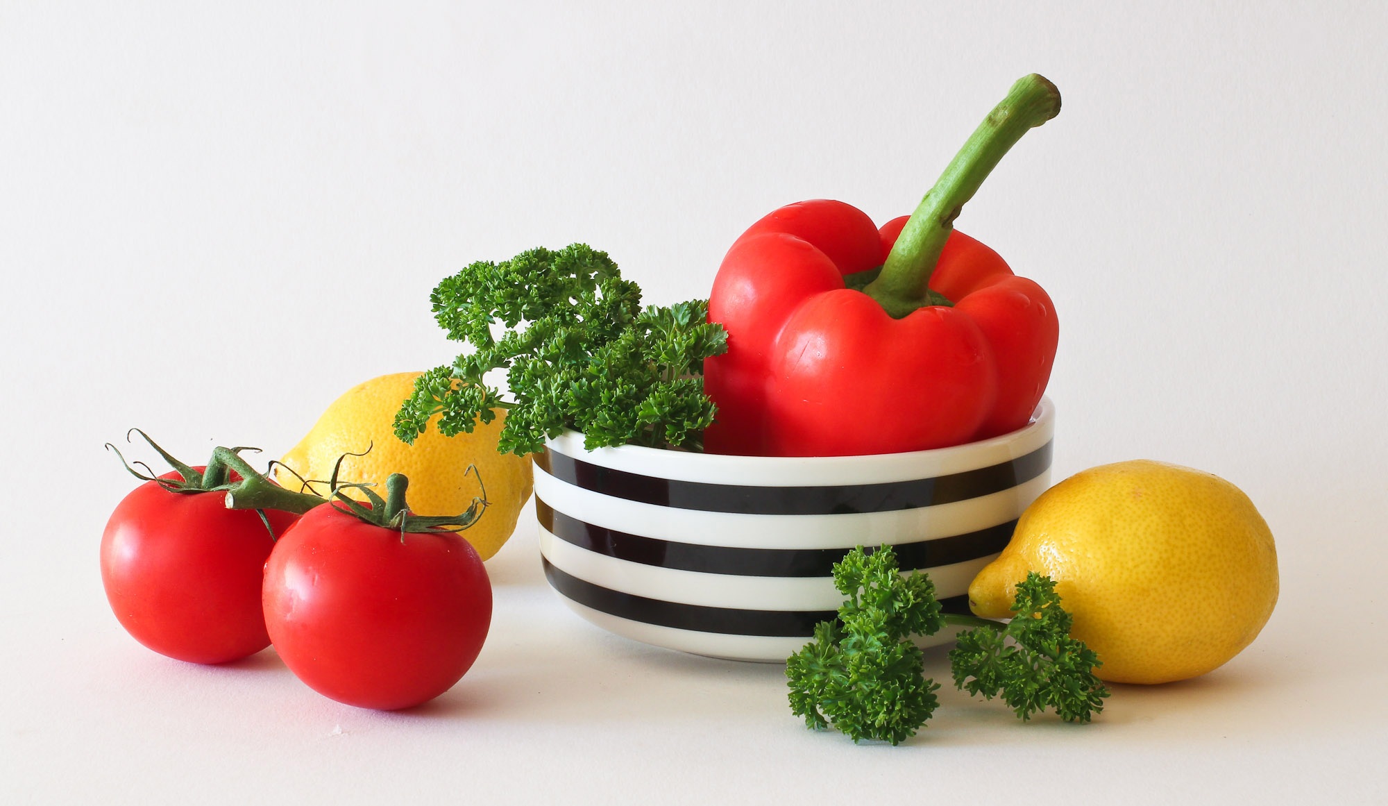 Free photo Trying to eat a healthy diet of vegetables