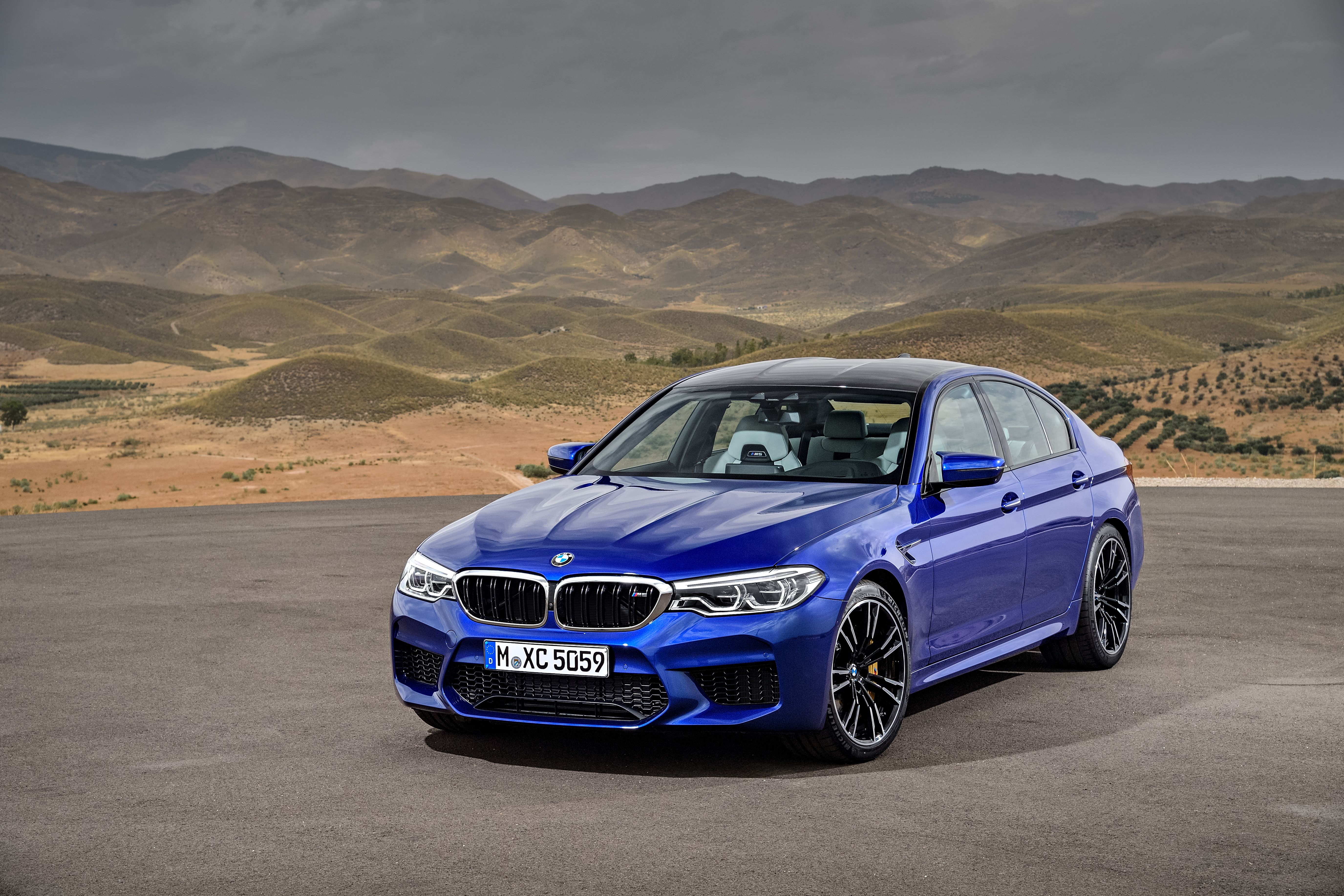 Wallpapers BMW M5 machine blue BMW on the desktop