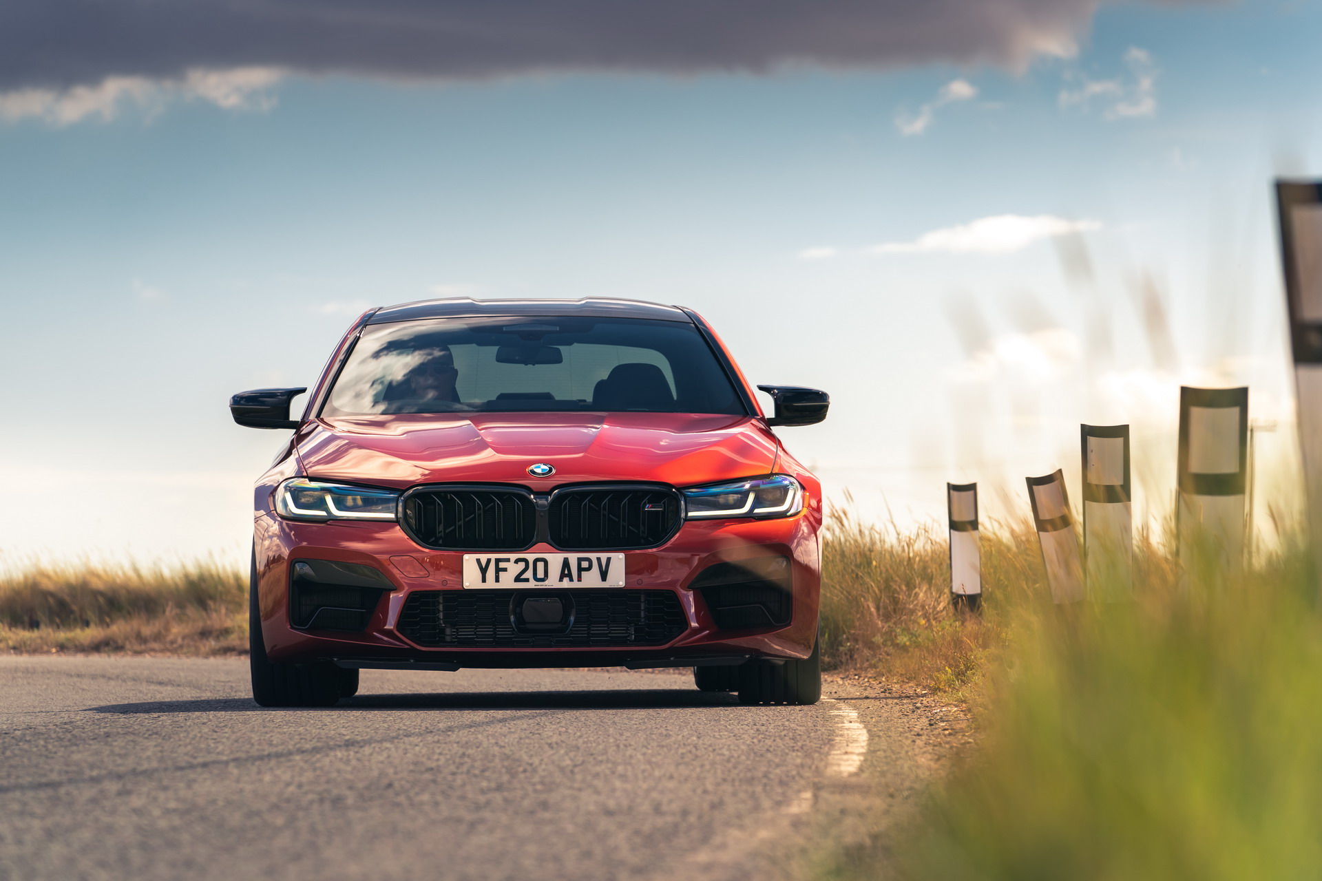 免费照片红色Bmw M5 F90竞争车型