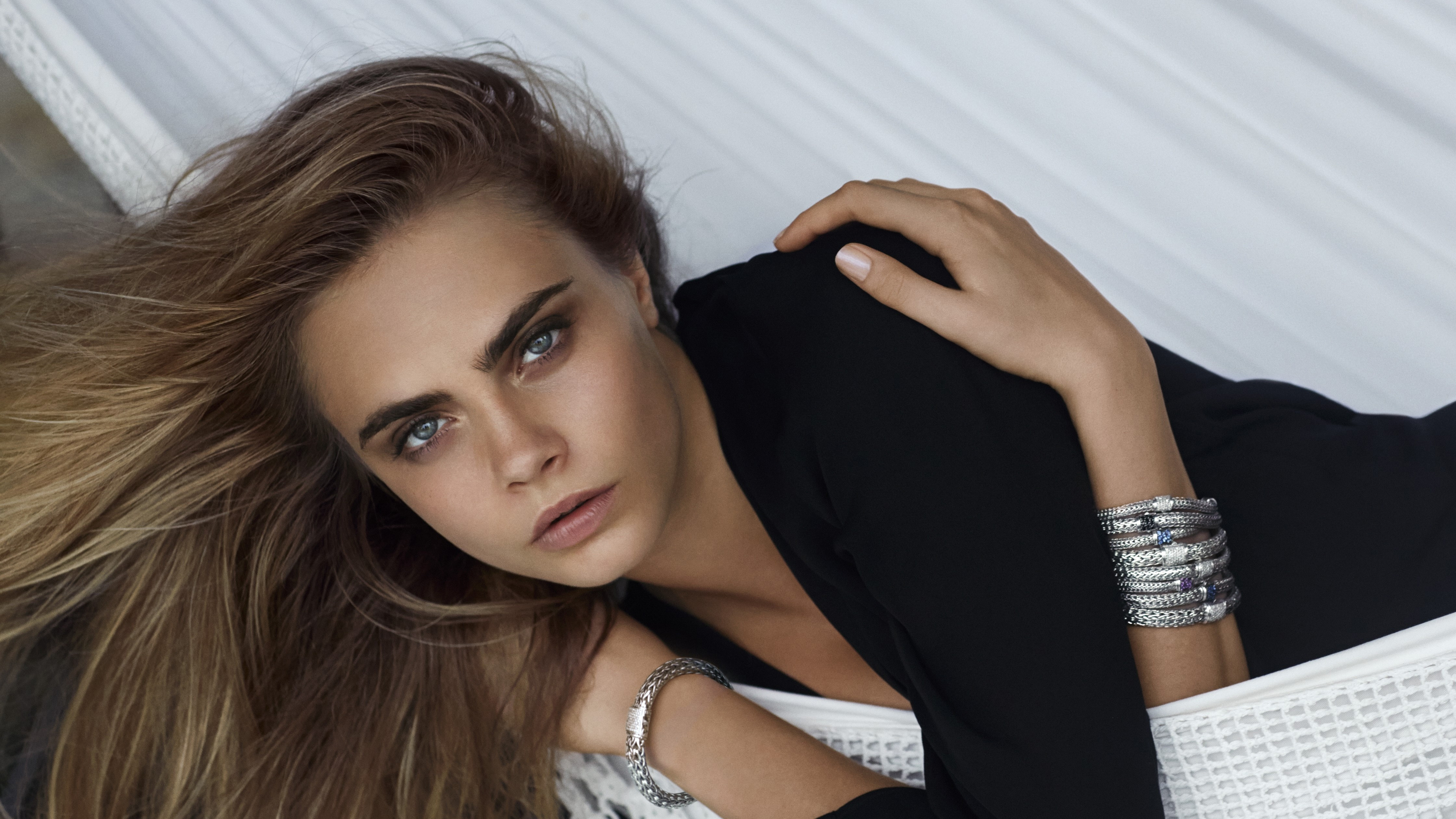 Wallpapers Cara Delevingne hammock celebrities on the desktop