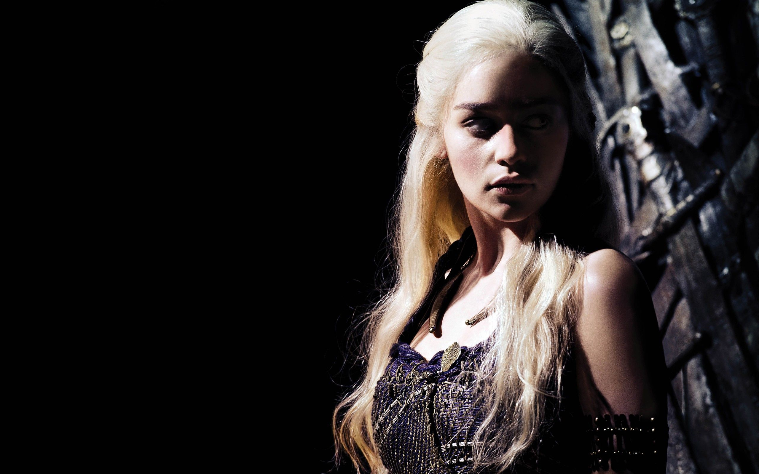 Wallpapers Emilia Clarke Game Of Thrones blonde on the desktop