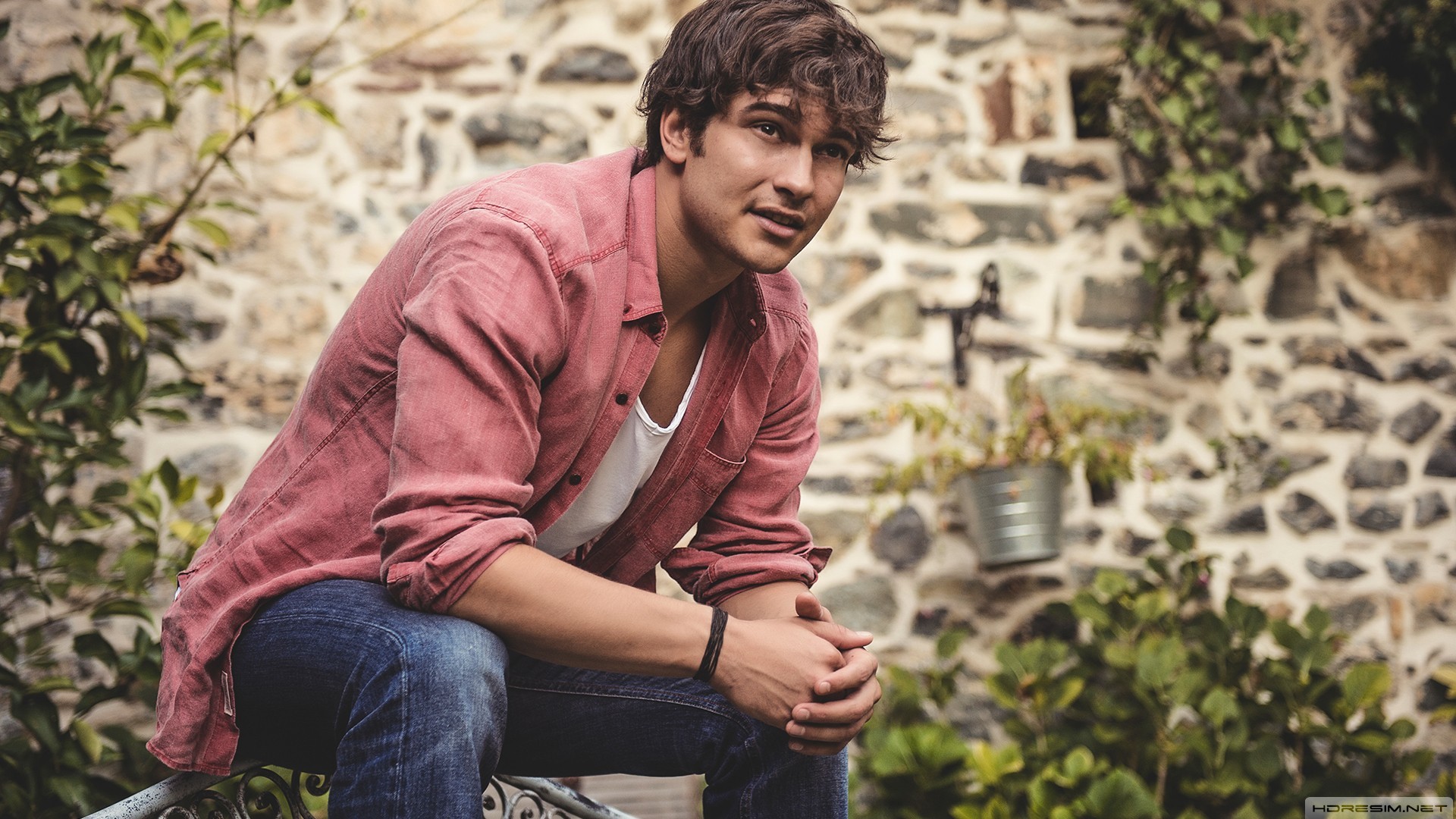 Turkish actor Cagatay Ulusoy