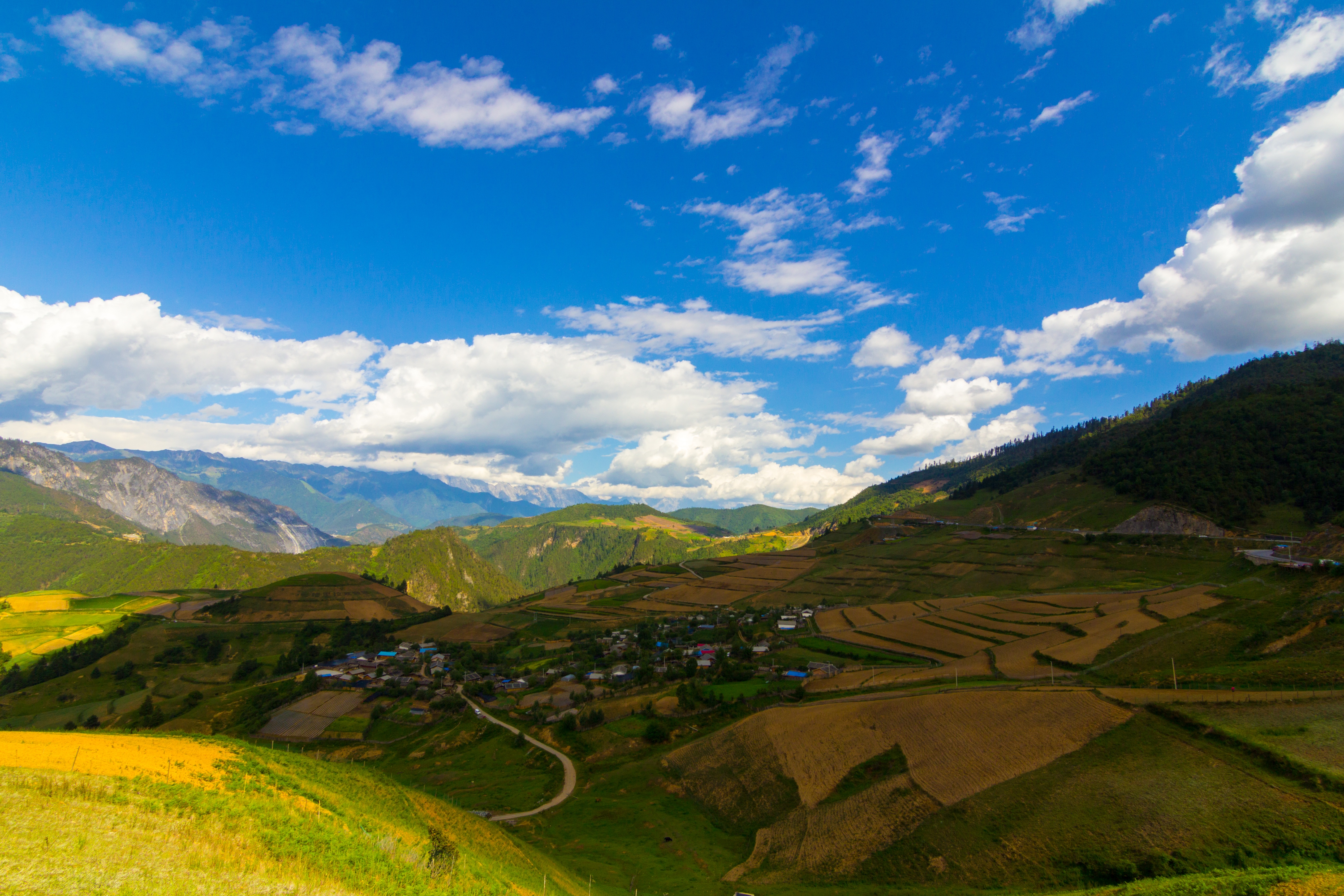 Free photo Alpine expanse