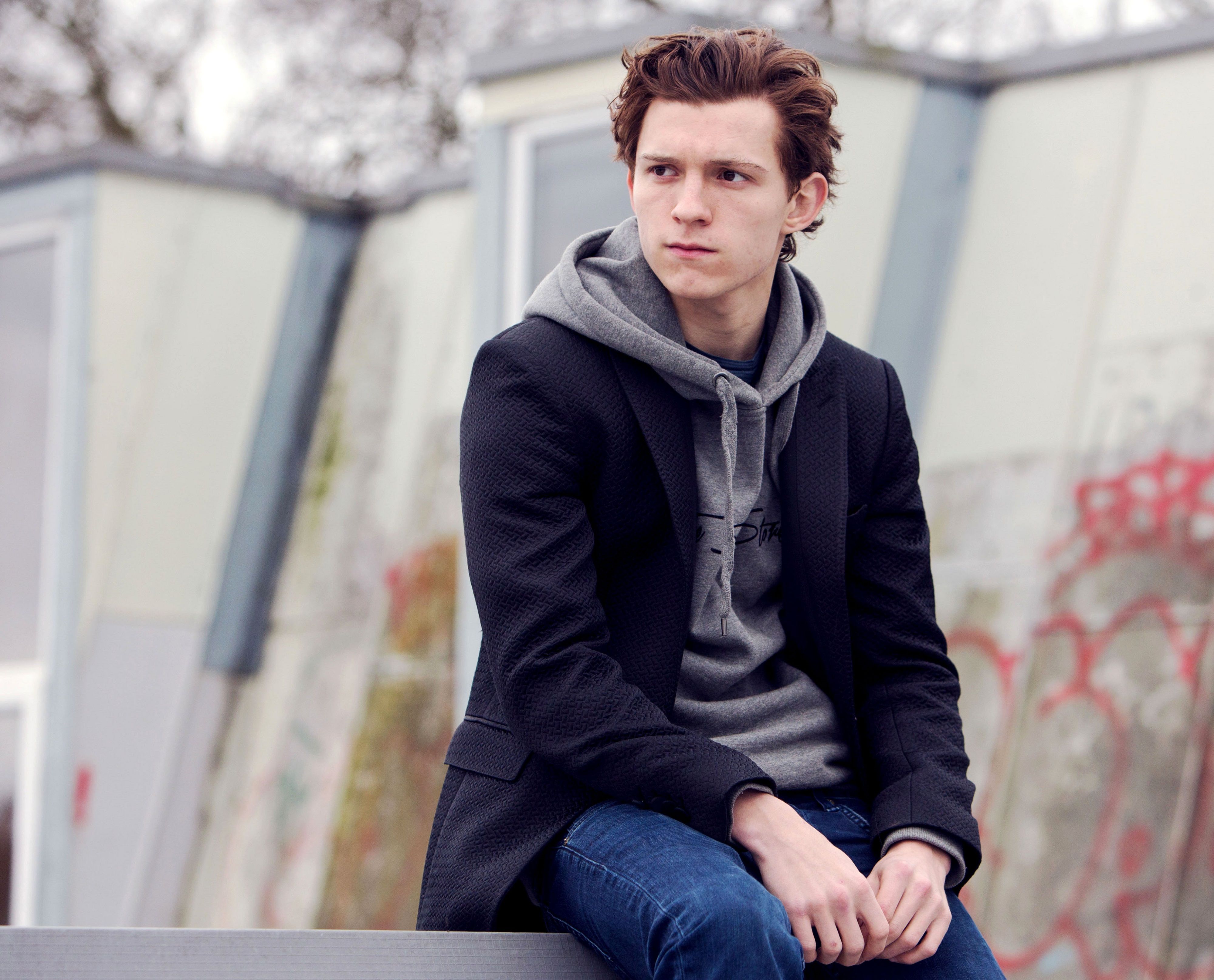 Wallpapers Tom Holland male celebrities boys on the desktop