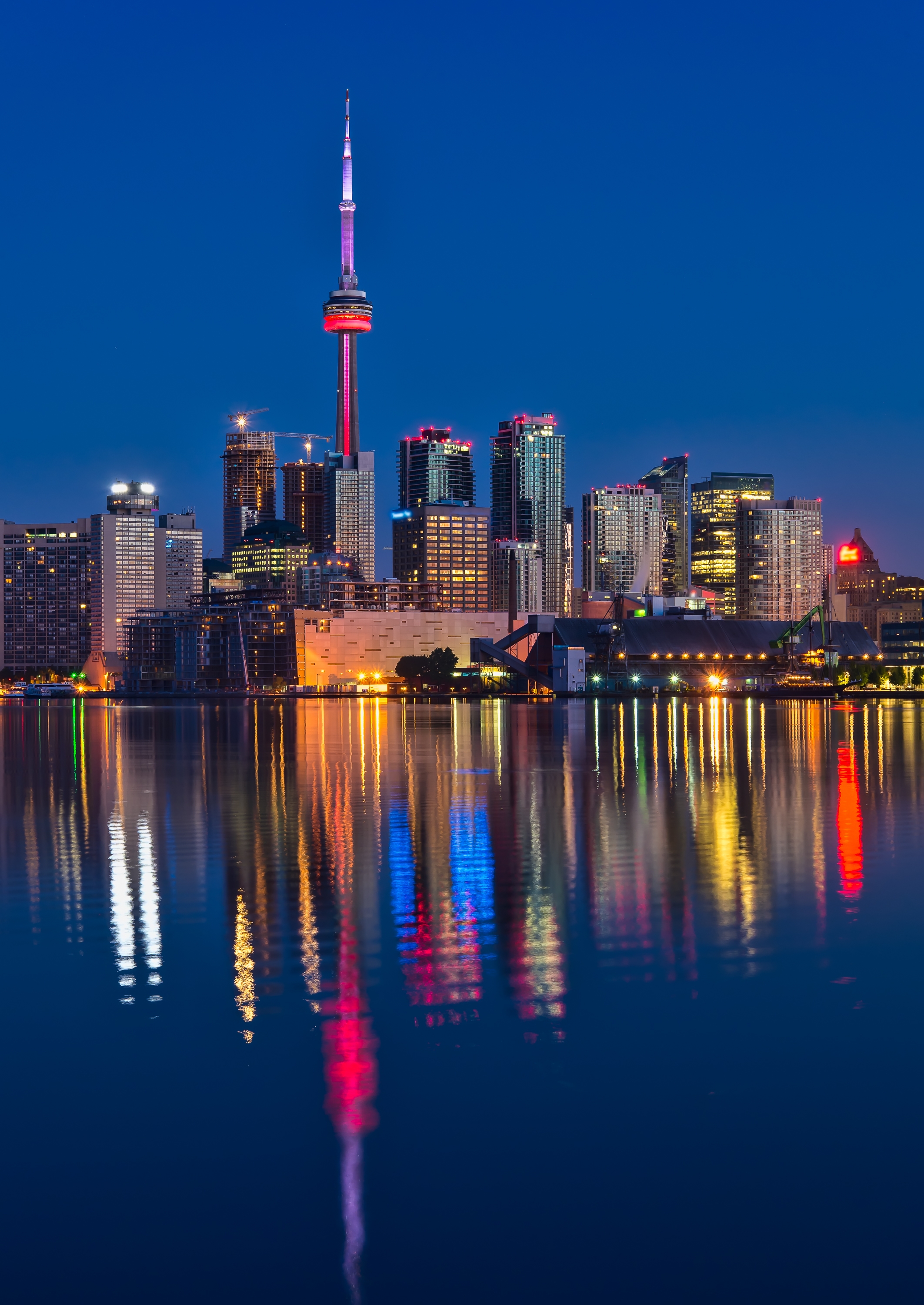 Wallpapers cityscape skyscrapers reflection on the desktop