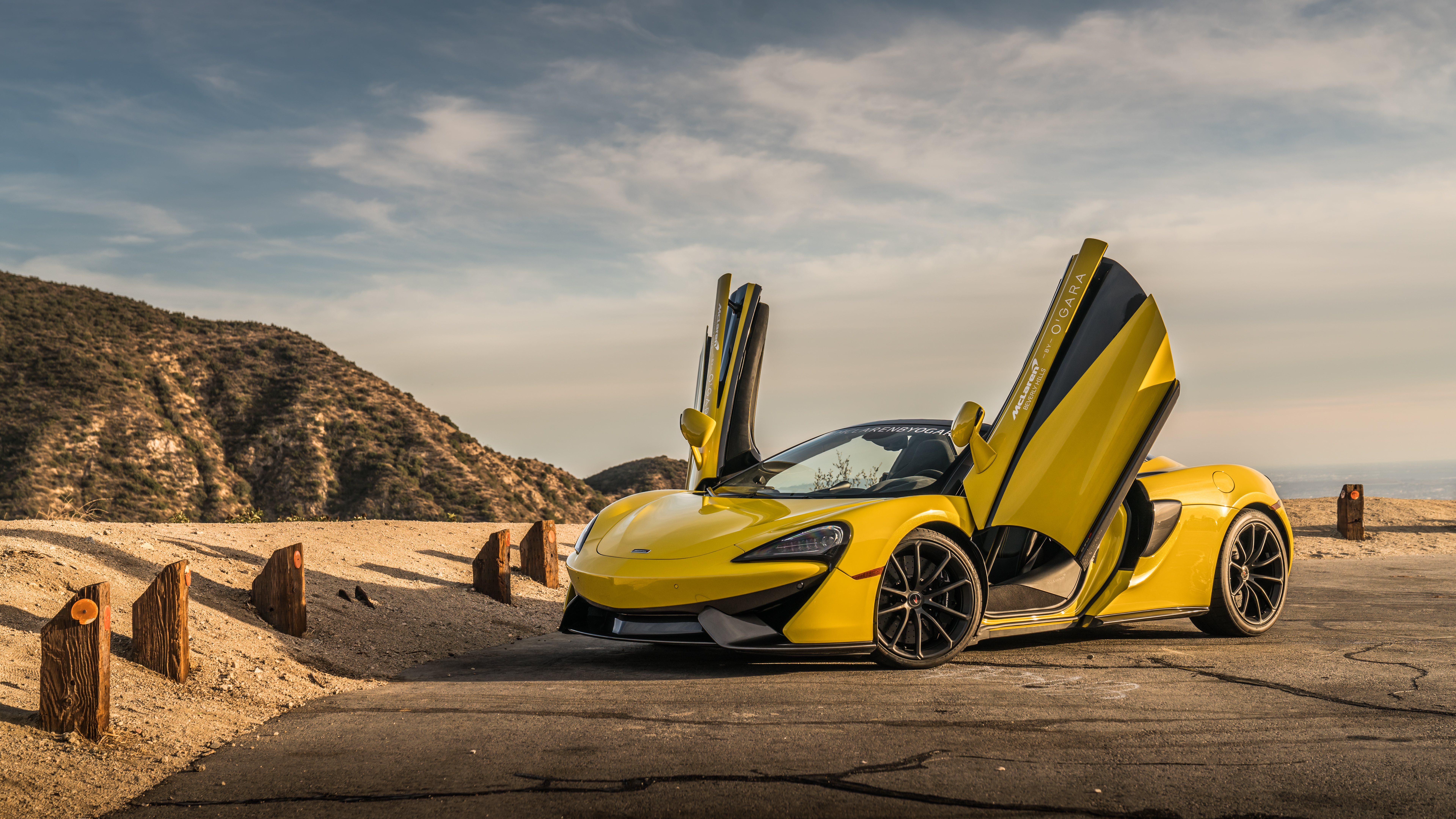 Free photo Screensaver photo of McLaren, cars