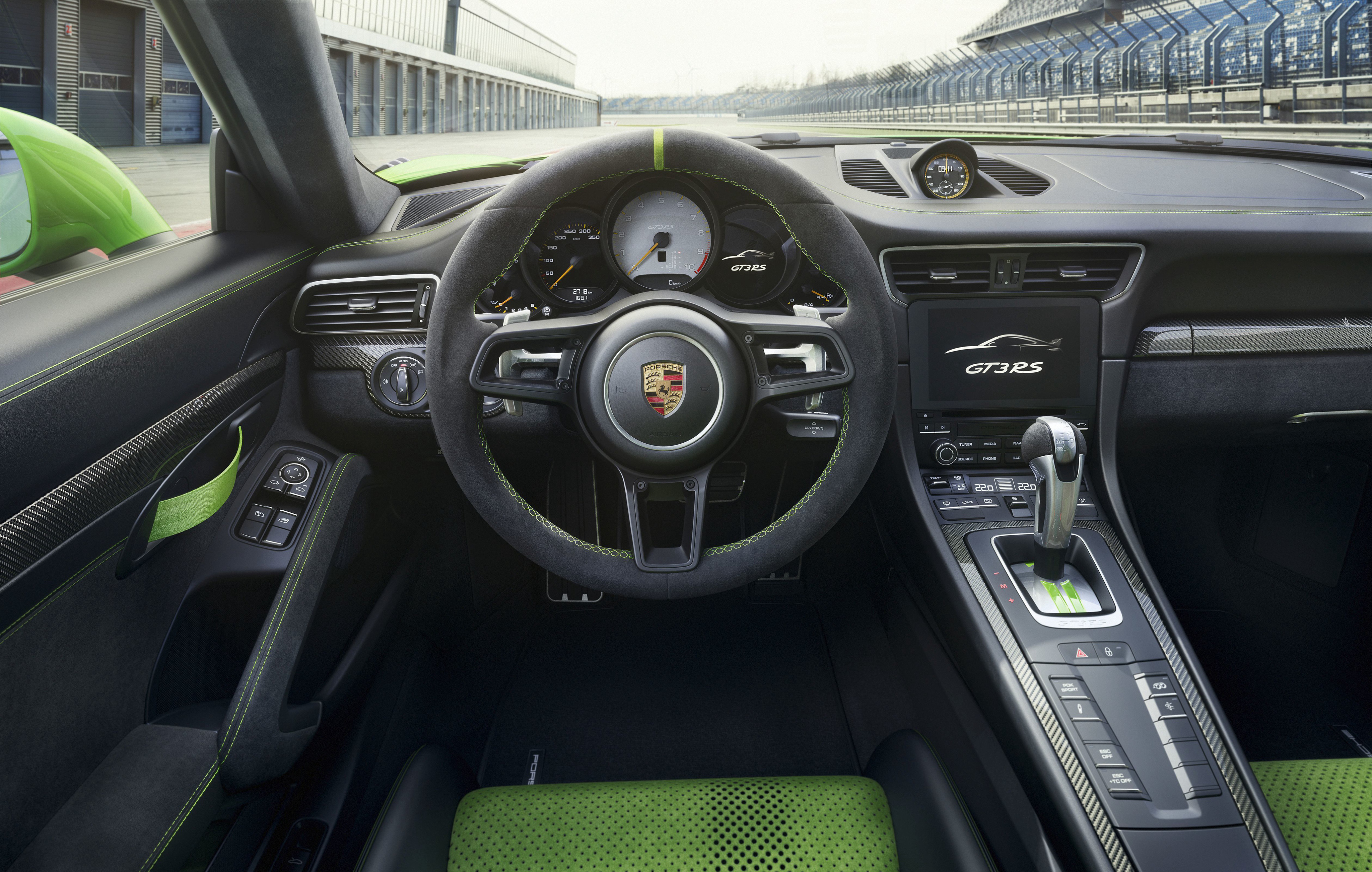 Free photo Porsche 911 GT3 RS interior in black