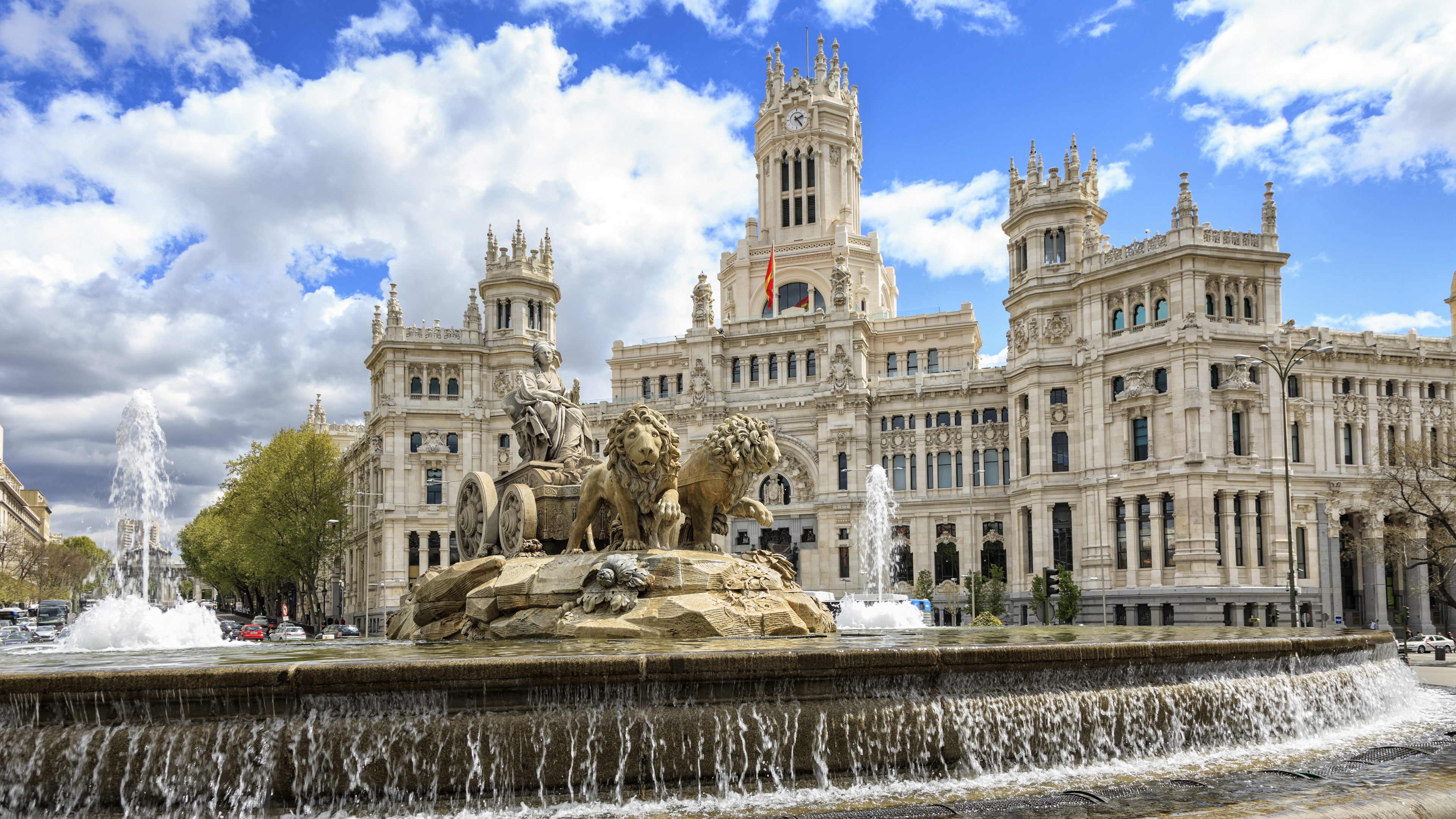 Free photo Waterfall in Madrid