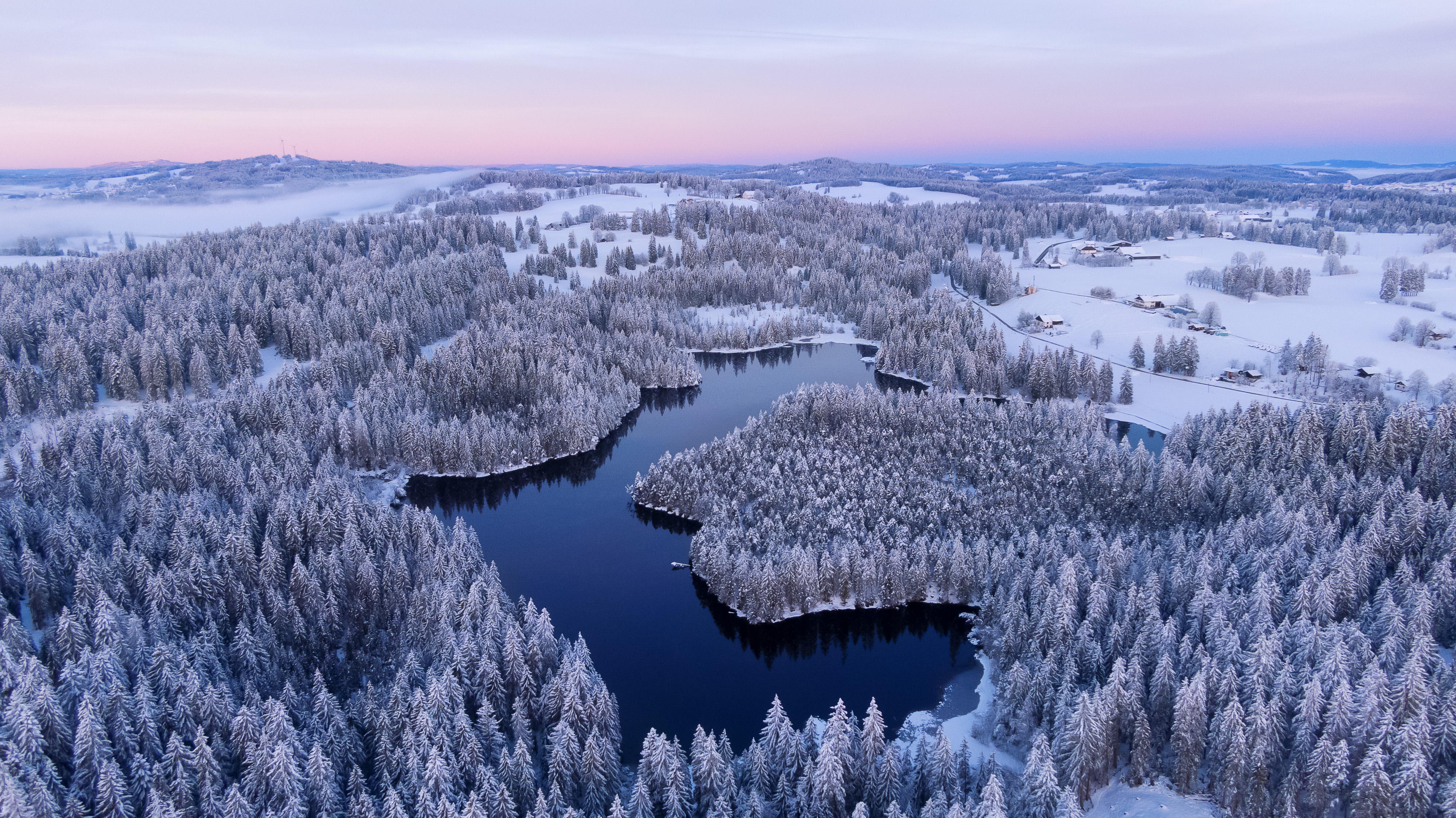 Free photo Winter in the franches-Montagne Switzerland