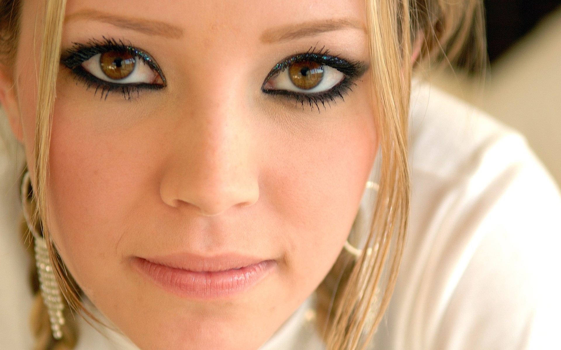 Обои лицо портрет блондинка на рабочий стол