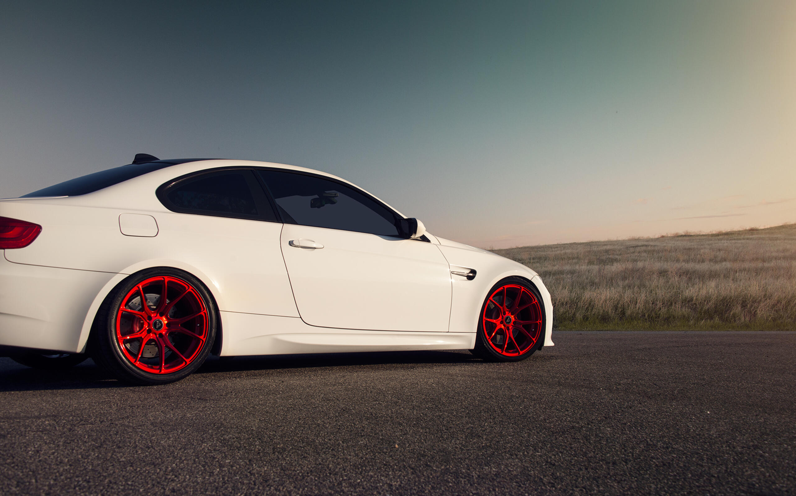 Картина на холсте 60x110 Альянс Лес "Авто, машины, мото, транспорт" на подрамник