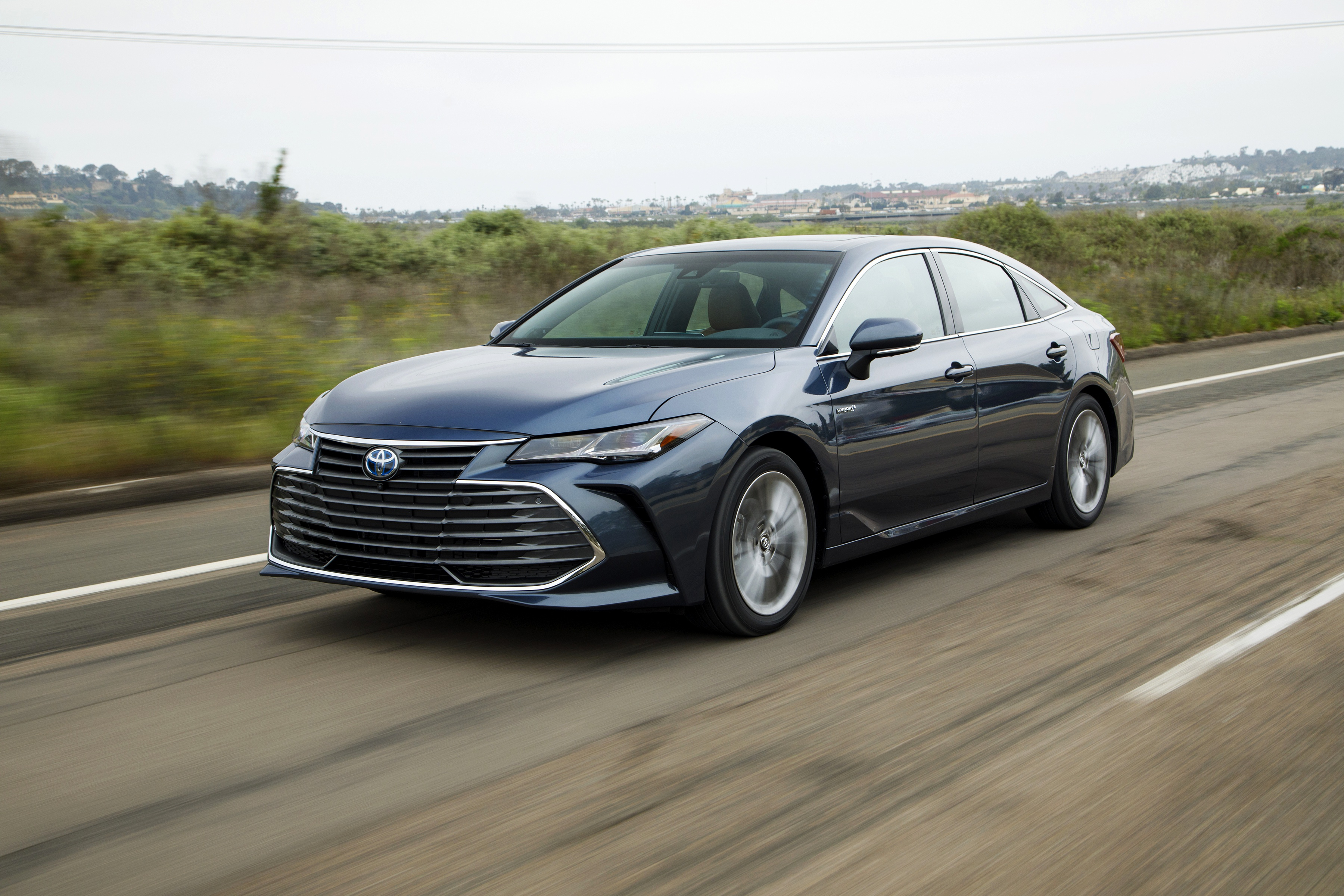 Обои время обои toyota avalon hybrid машины на рабочий стол