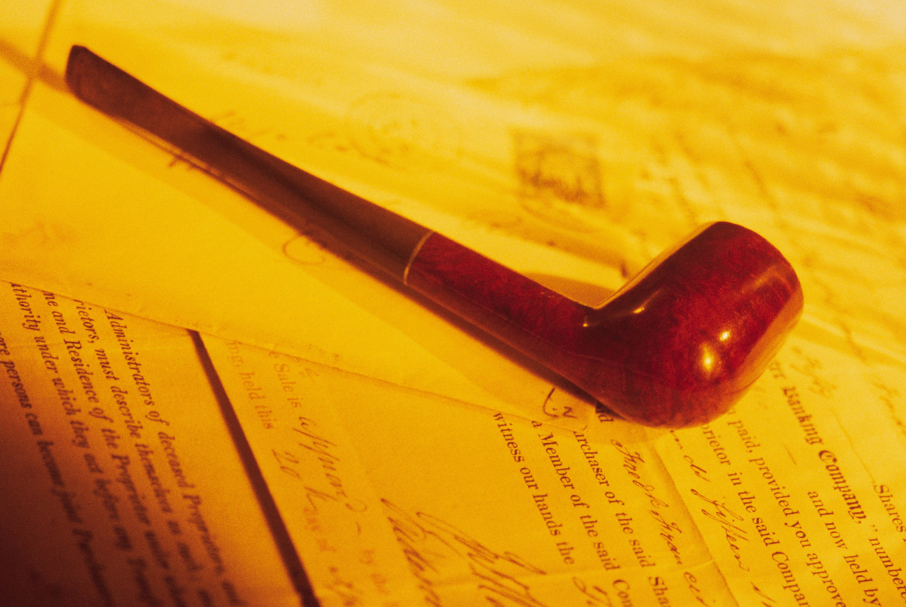 桌面上的壁纸久远 红色 吉他