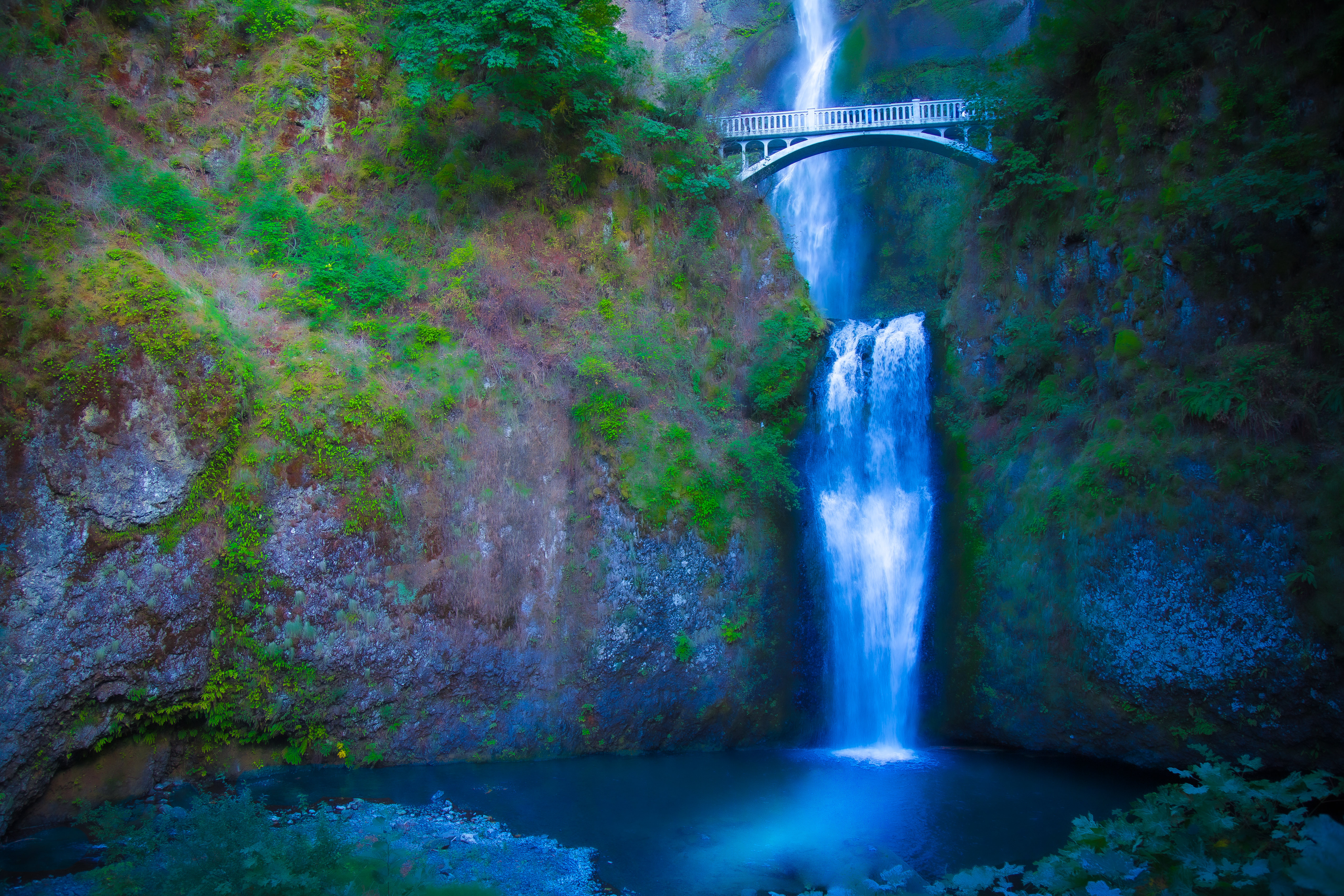 Wallpapers Multnomah Falls Oregon waterfall on the desktop