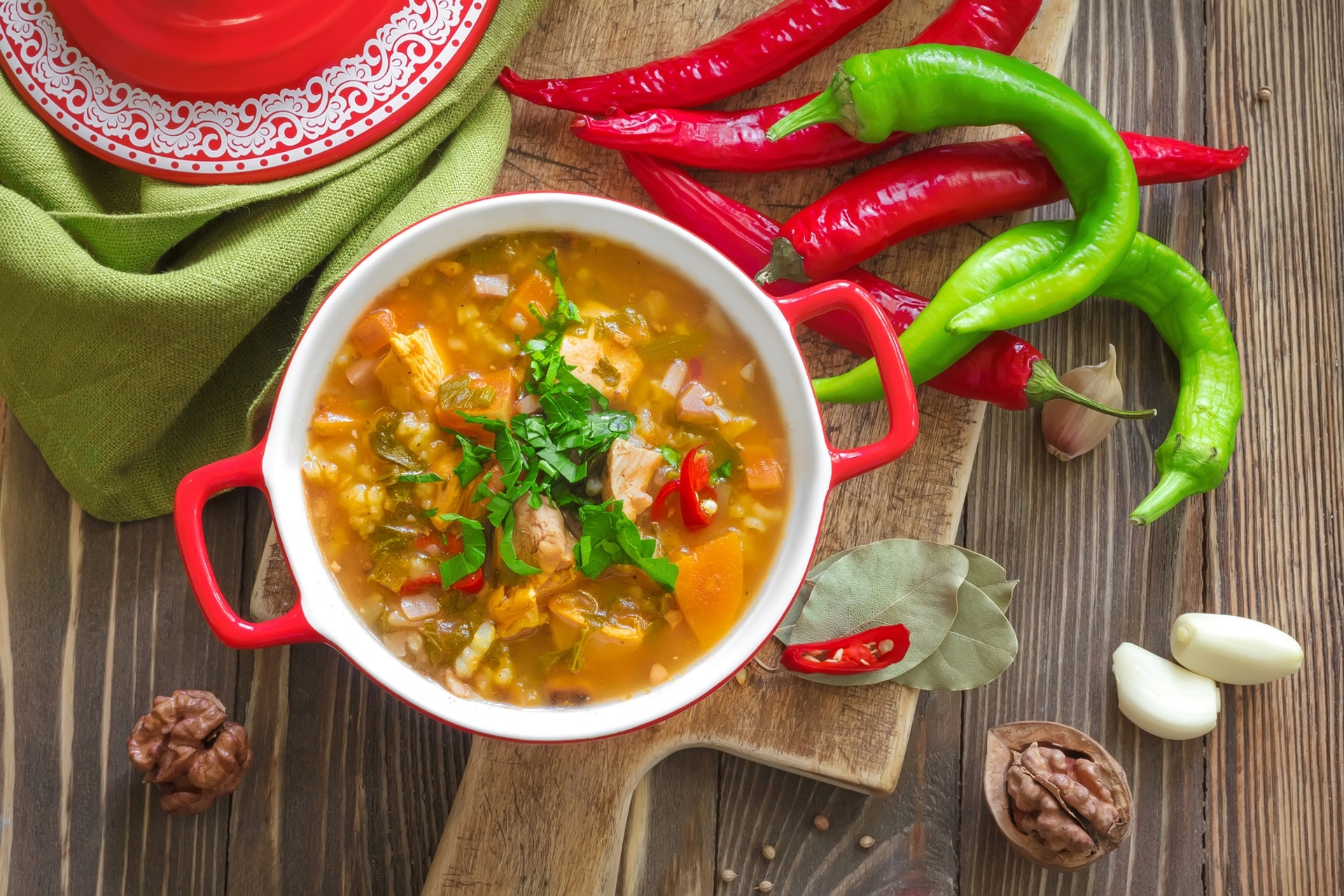 Free photo Delicious vegetable soup with peppers