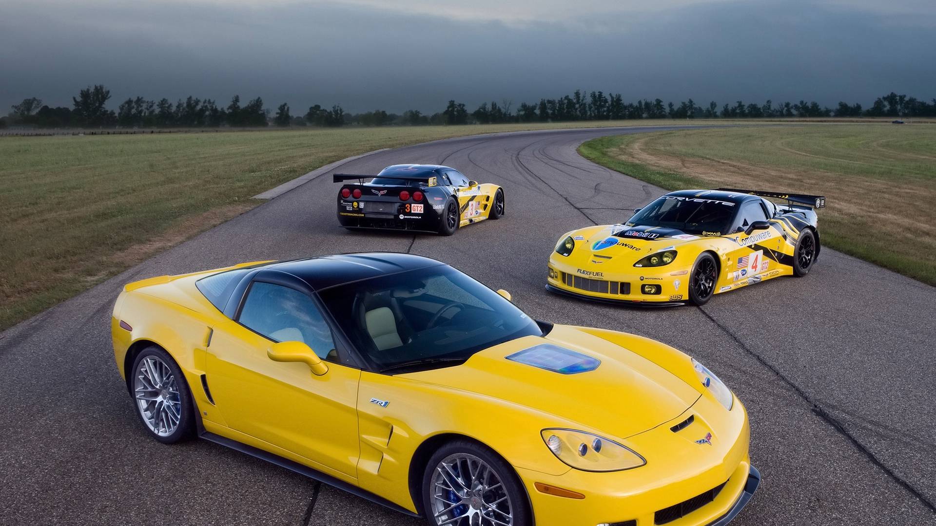 Wallpapers corvette zr1 classic color yellow on the desktop