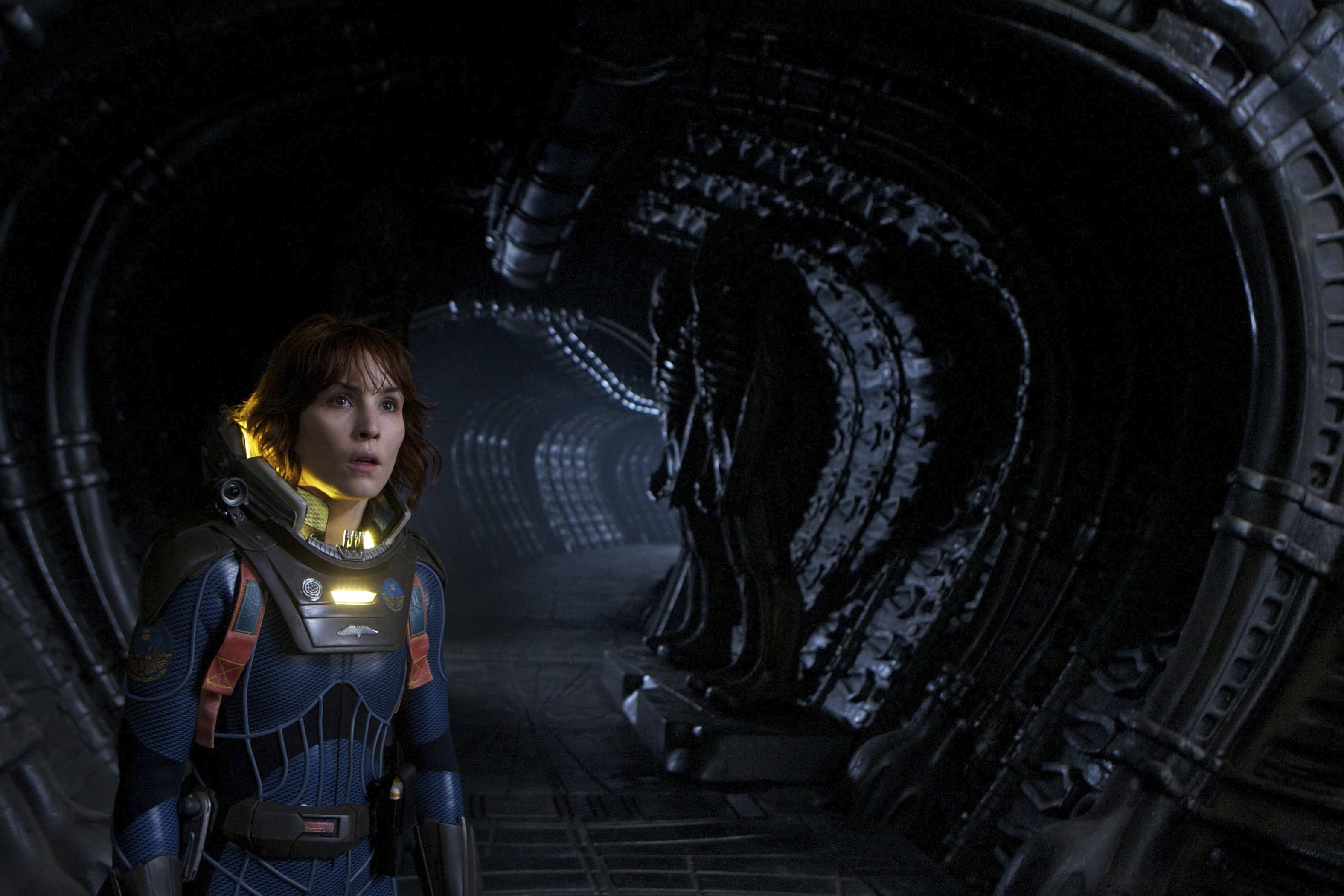 Wallpapers movies soldier Noomi Rapace on the desktop