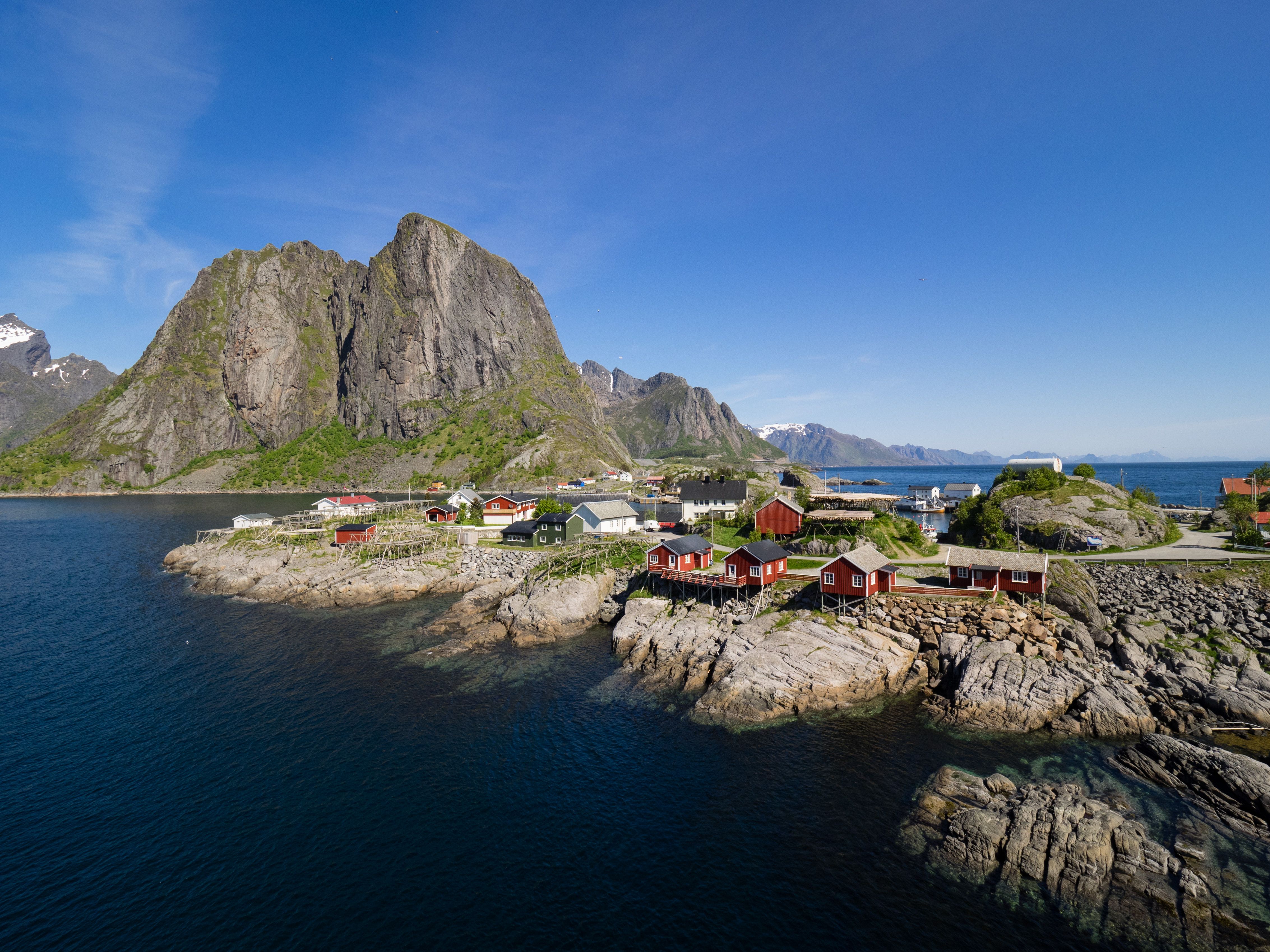 Wallpapers lofoten islands water houses on the desktop