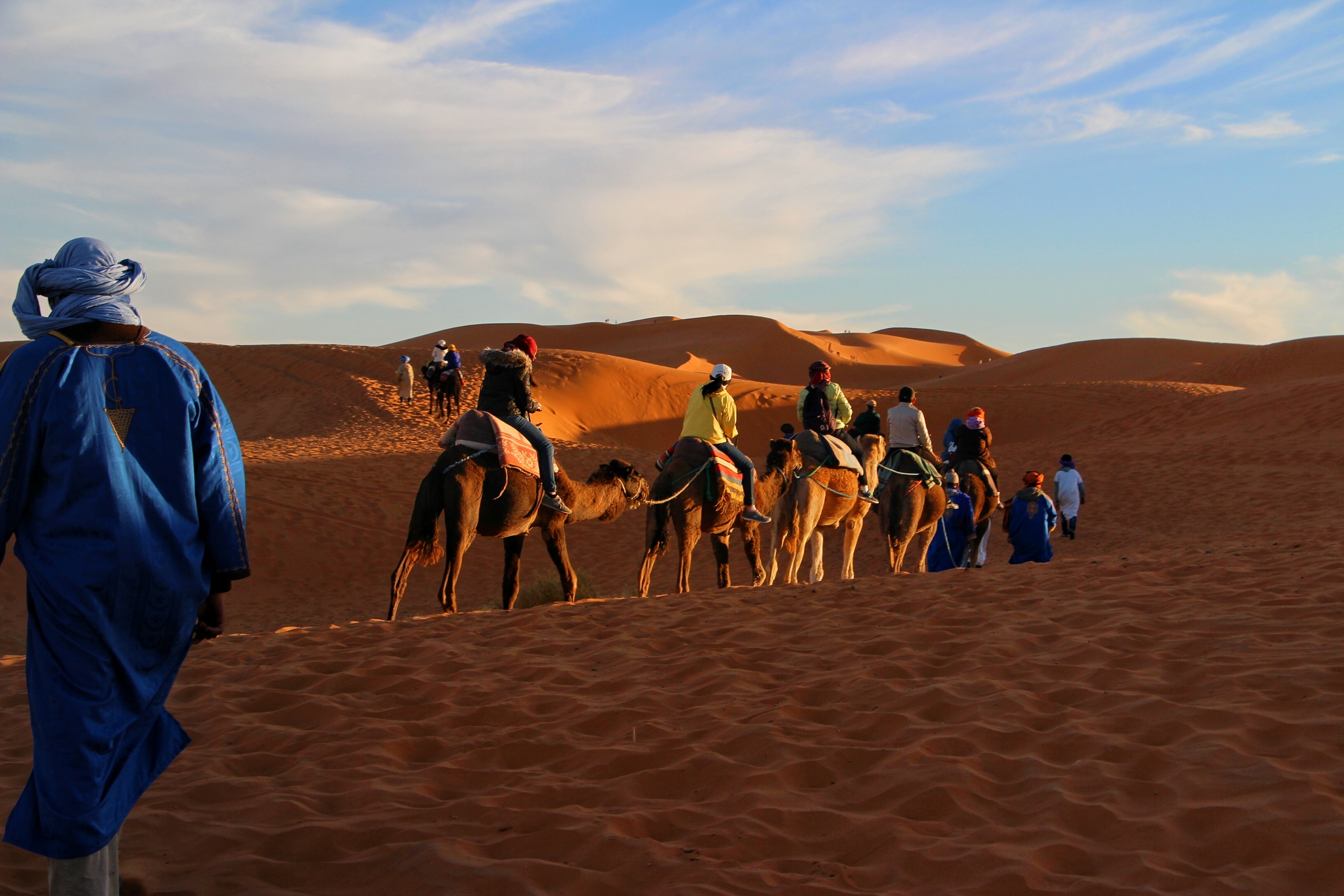 撒哈拉沙漠骆驼徒步旅行