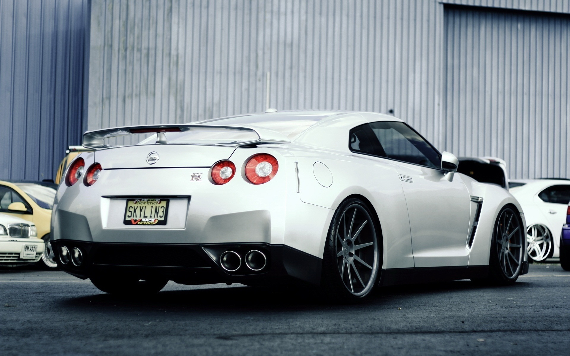 Wallpapers nissan skyline silver spoiler on the desktop