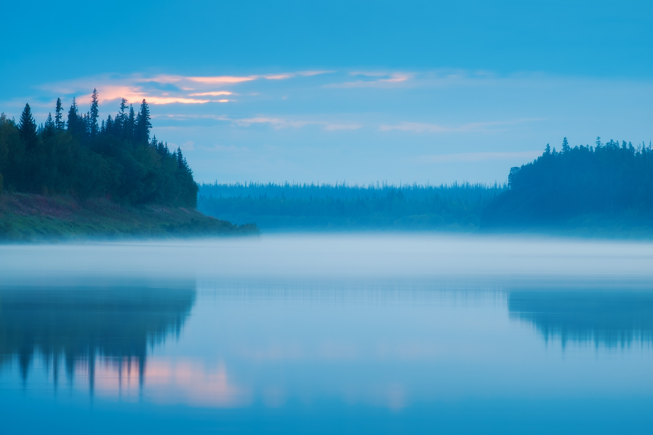 Free photo Dusk on the Gloom-river