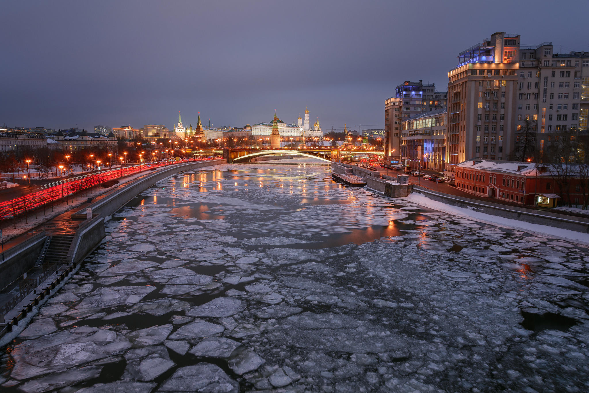 Wallpapers Moscow Moscow-City Moscow-river on the desktop