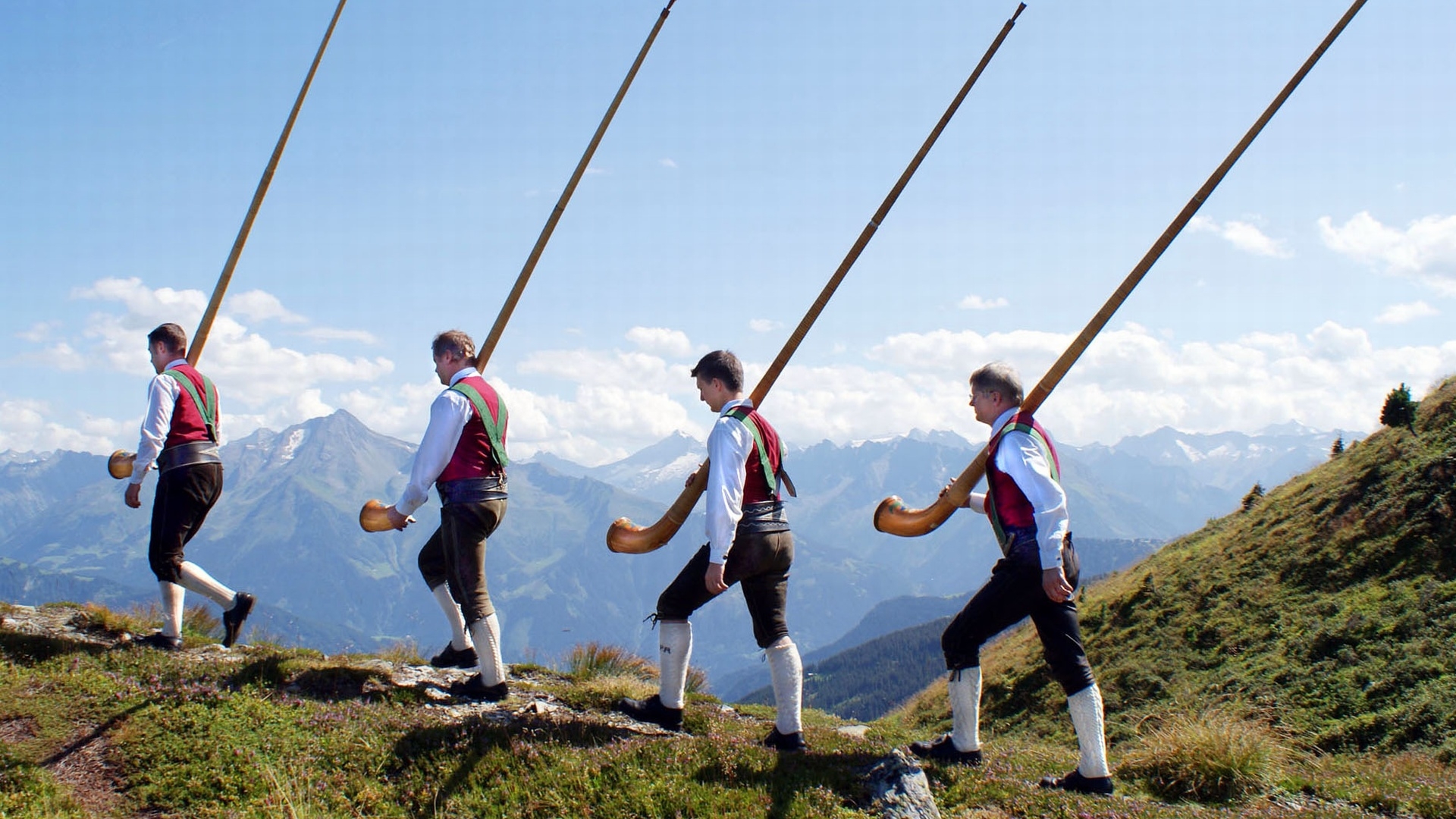 Обои группа горы небо на рабочий стол