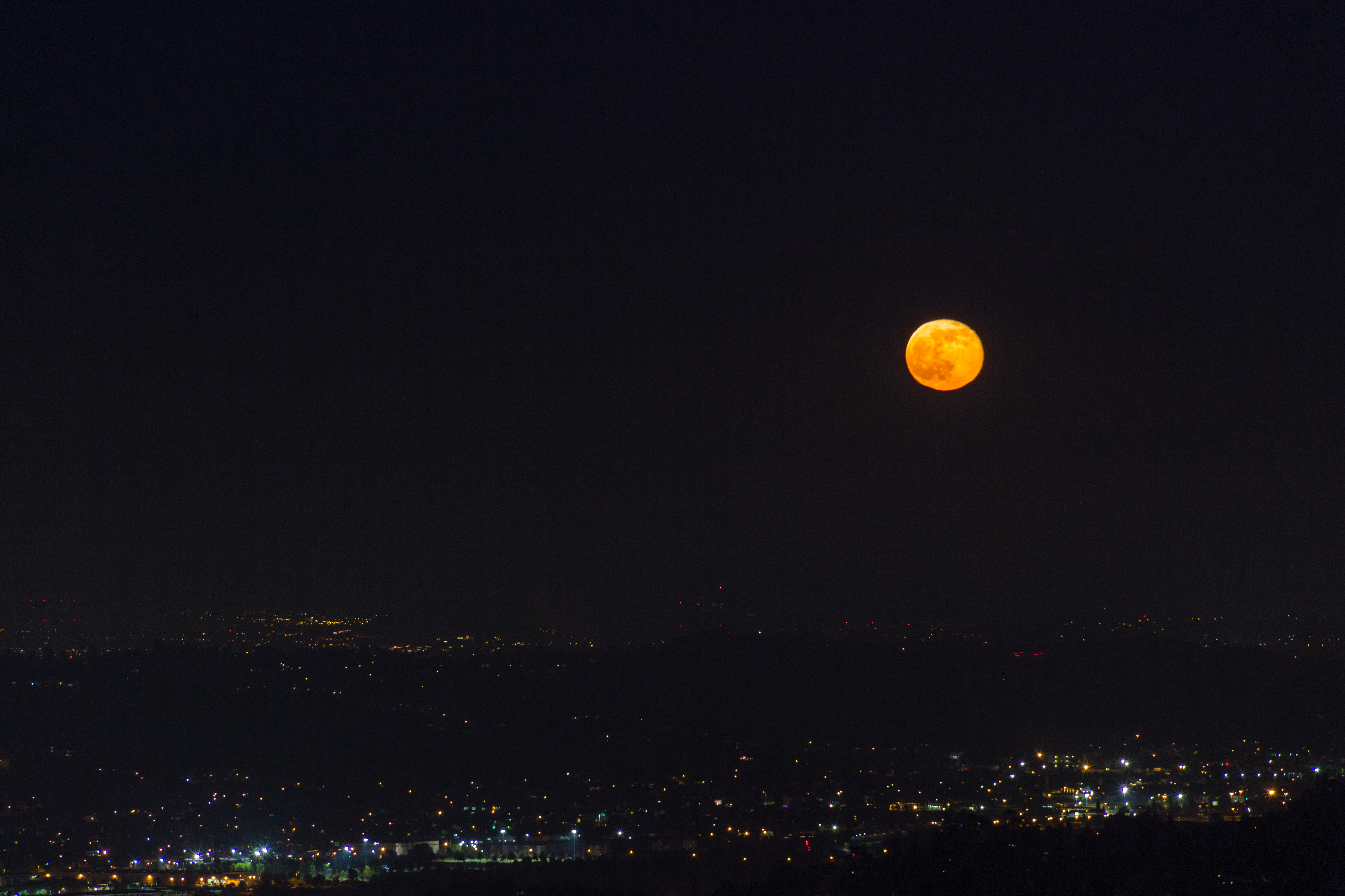 Wallpapers night nature red on the desktop