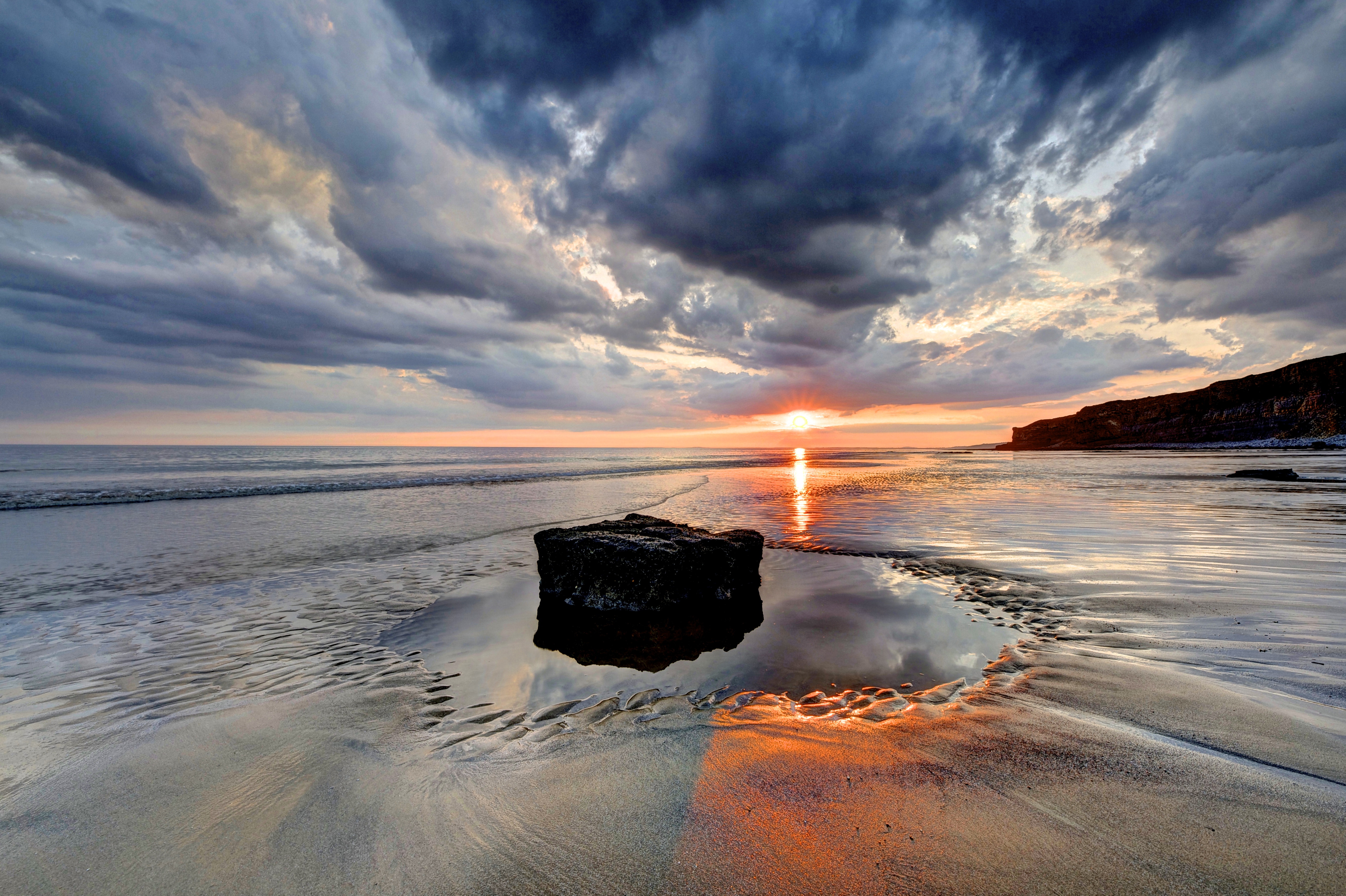 Wallpapers glamorgan coast sand beach on the desktop