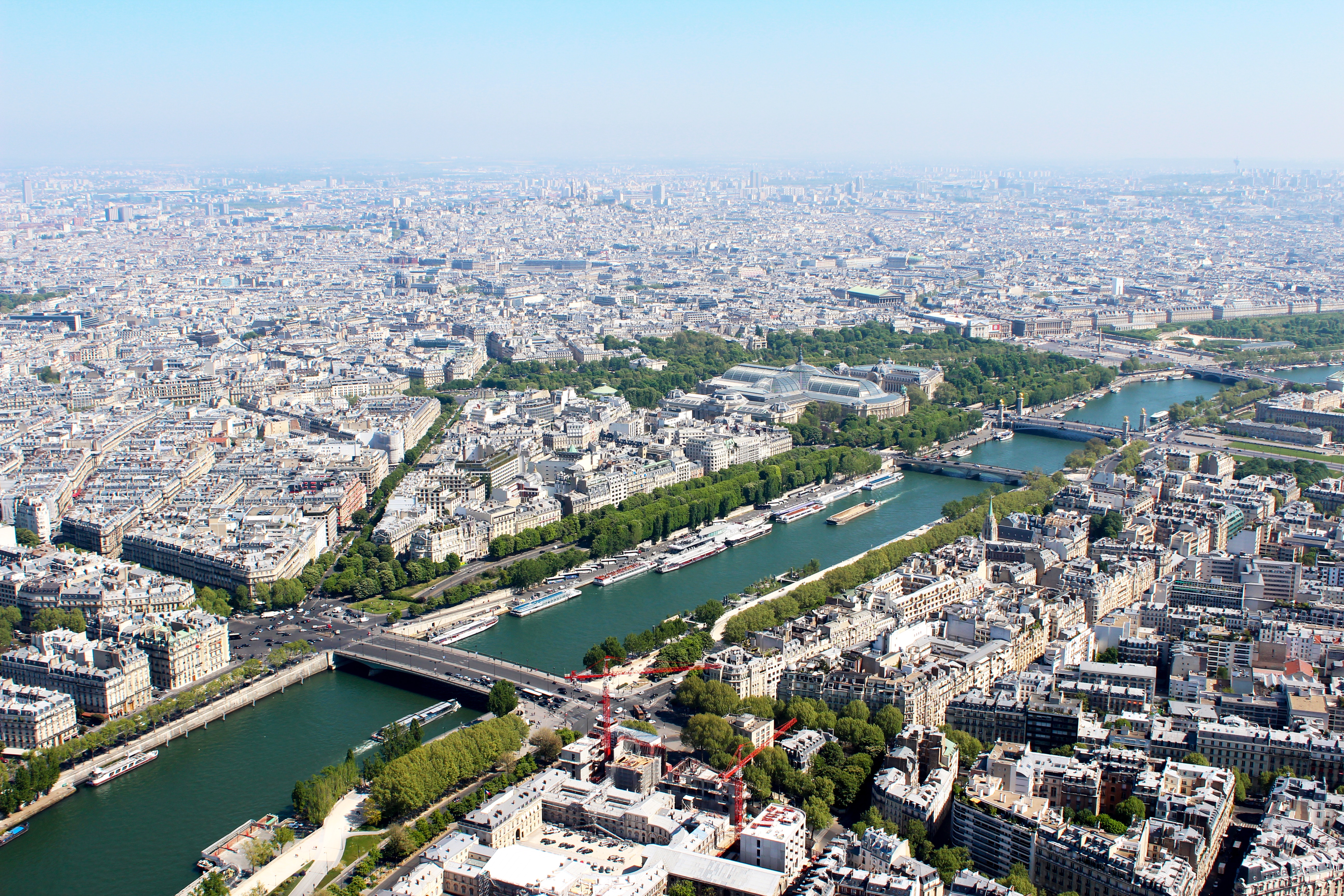 Free photo Cityscape view from a quadcopter