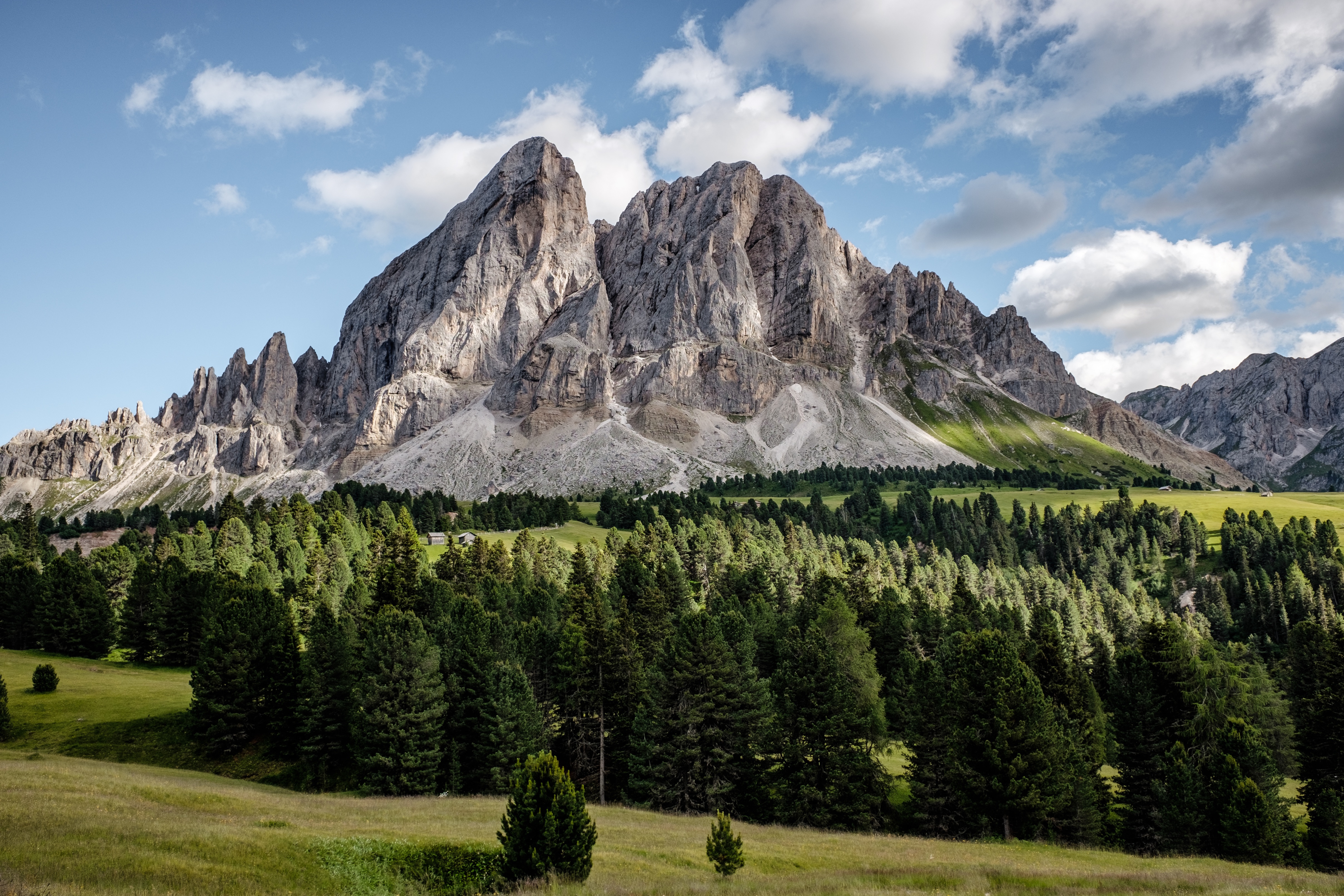 Free photo Journey to the Alps, an amazingly beautiful place