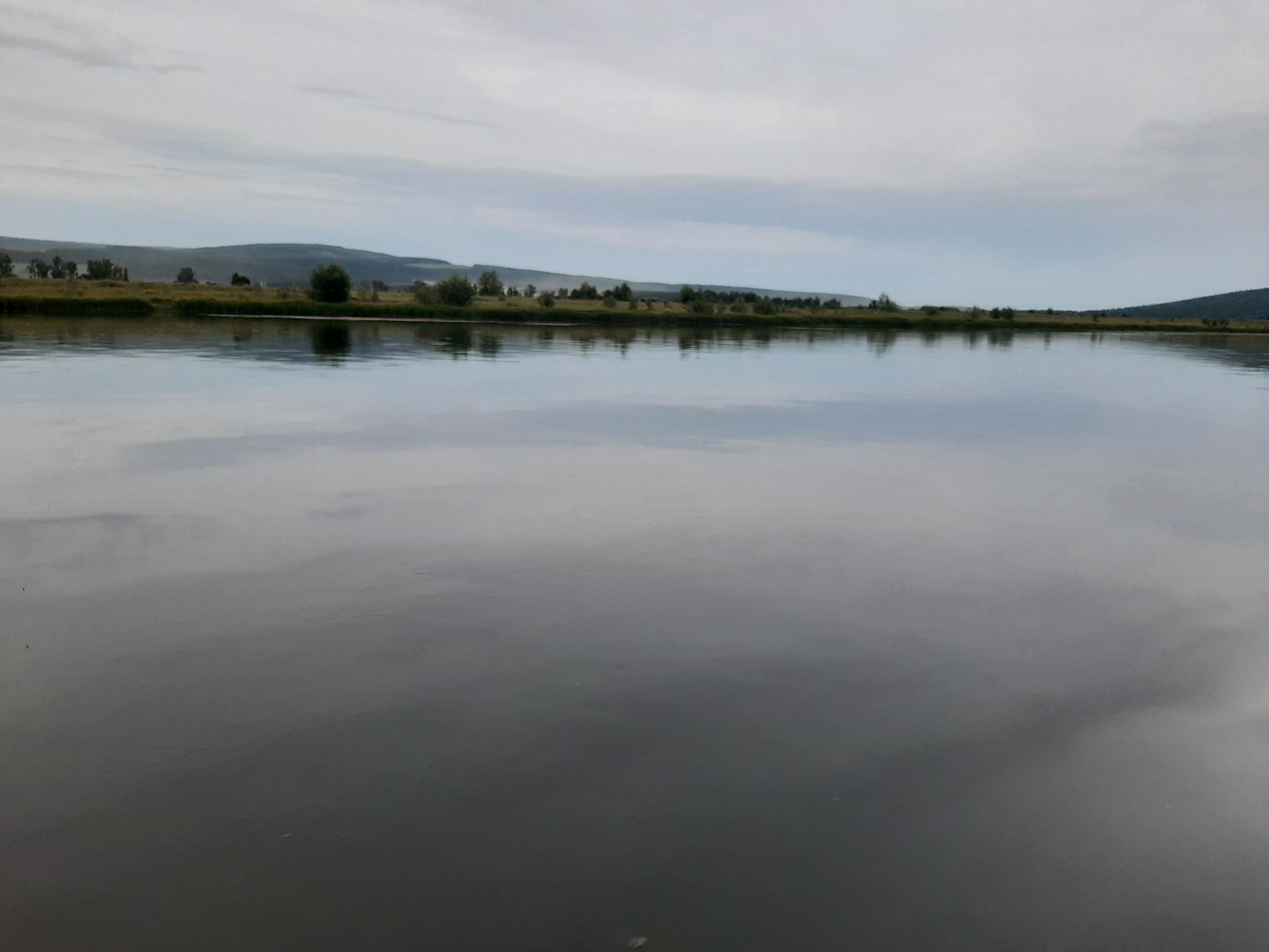 Free photo The shore of the calm Lena River