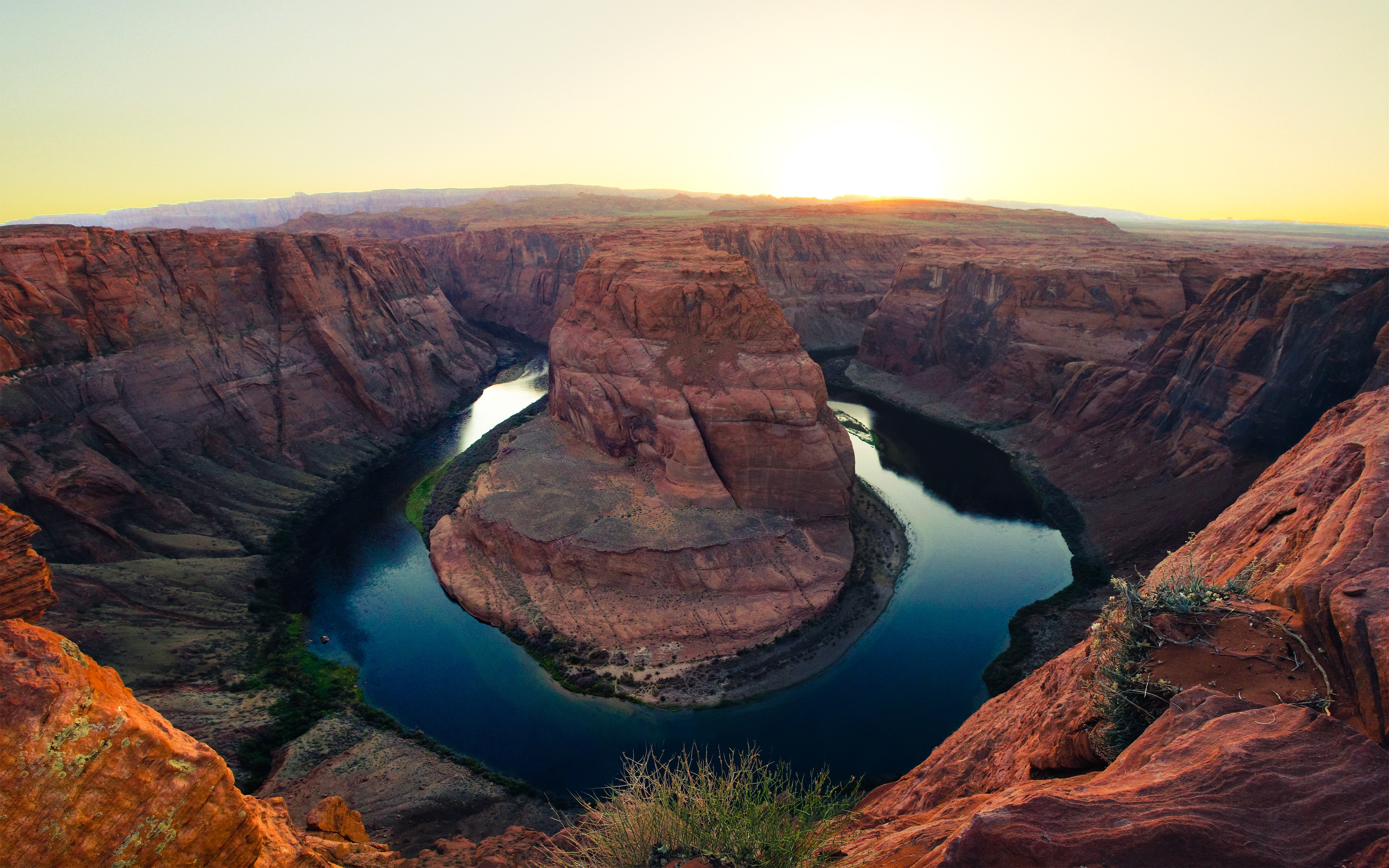 Free photo Horseshoe Bend in the Sunset States