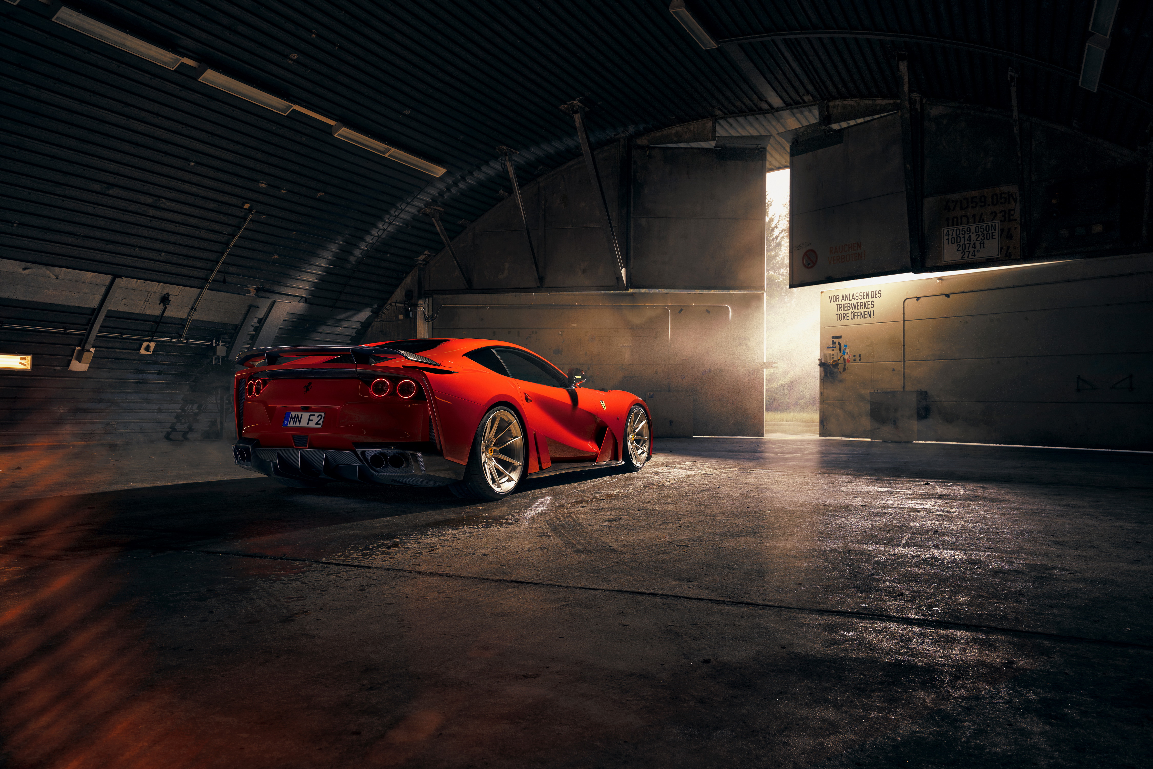 Free photo Ferrari 812 in red rear view