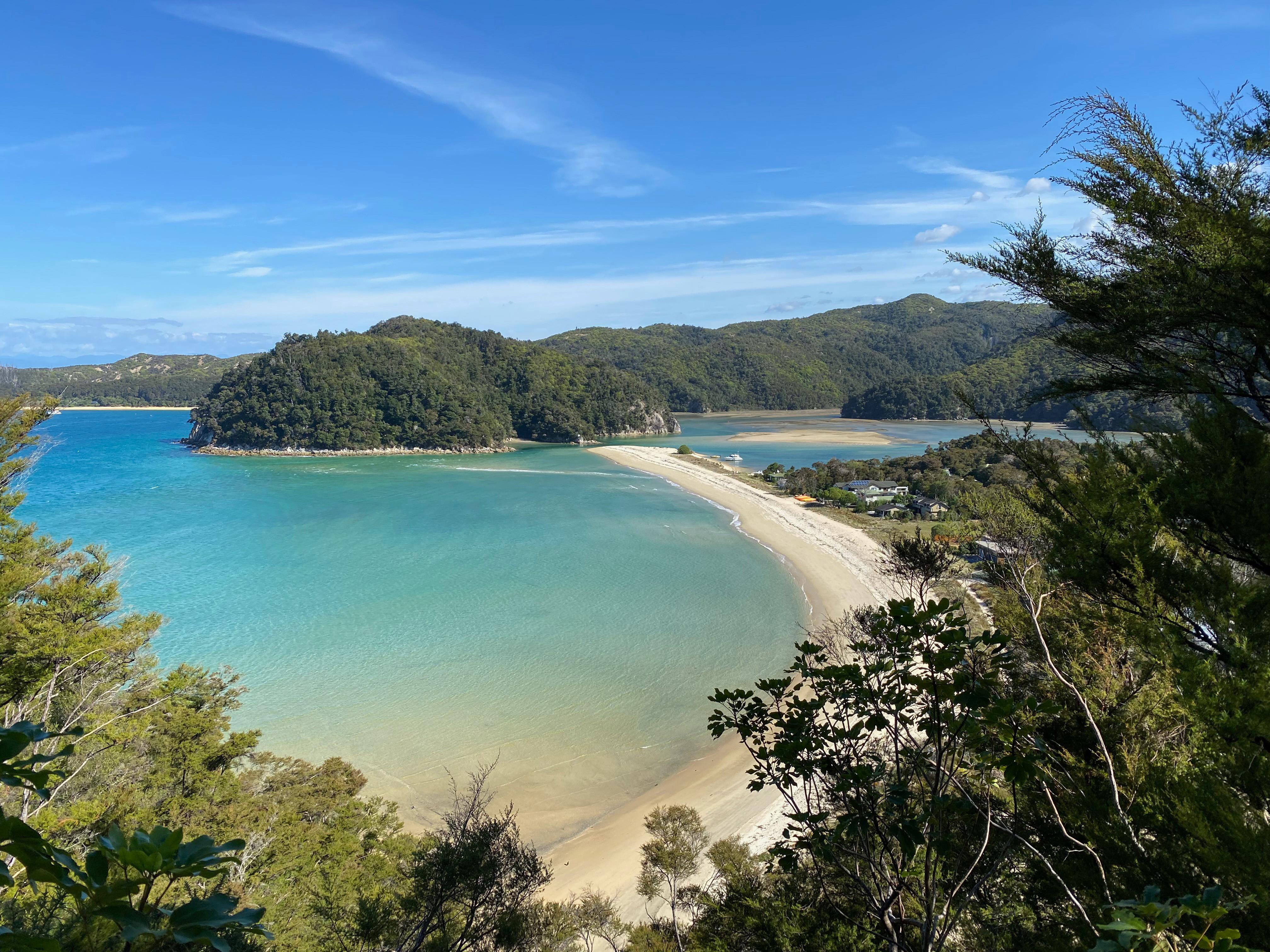 Free photo Rest on the beach in New Zealand