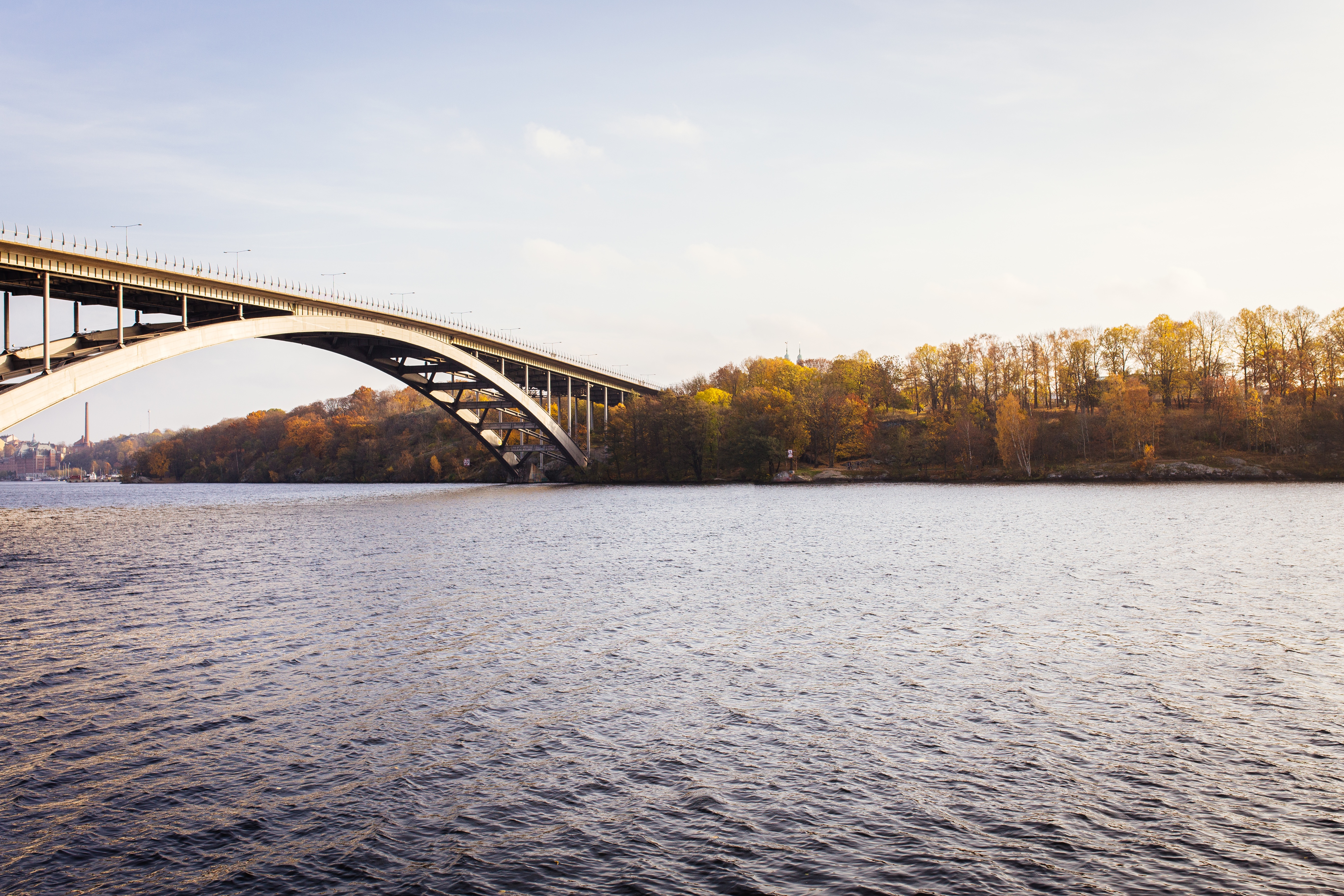 Free photo Beautiful bridge over the river