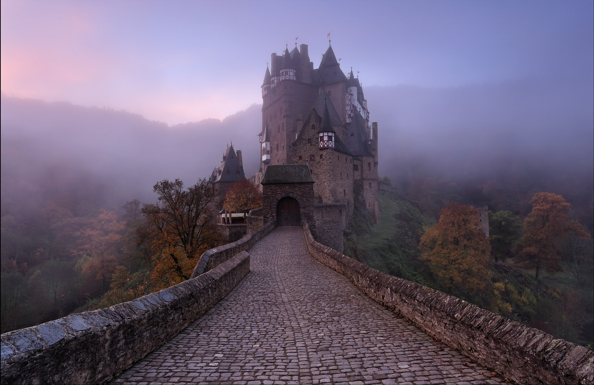 Wallpapers Fortress Elz castle Rhineland-Palatinate on the desktop