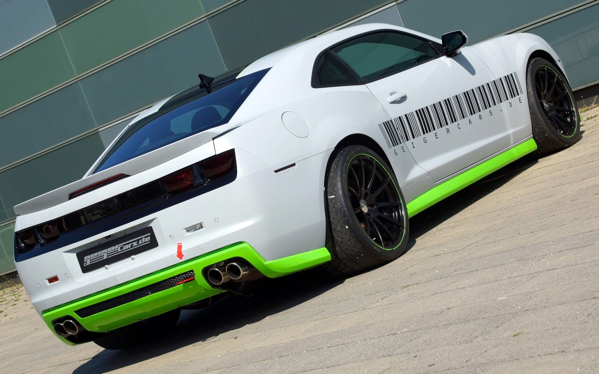 Free photo Chevrolet camaro ls9 rear view