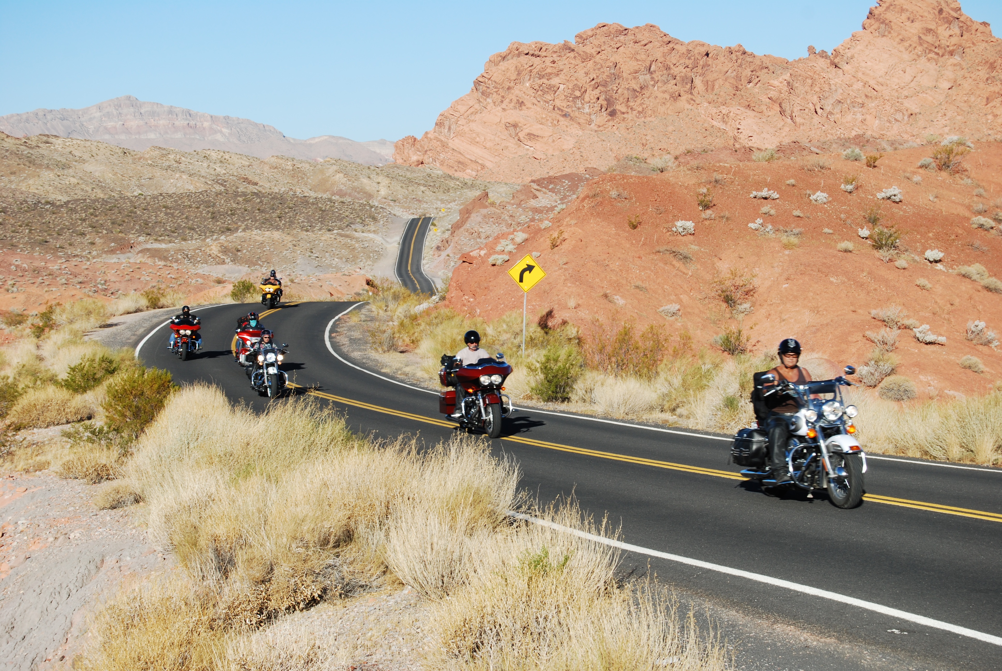 Wallpapers sand mountain road on the desktop