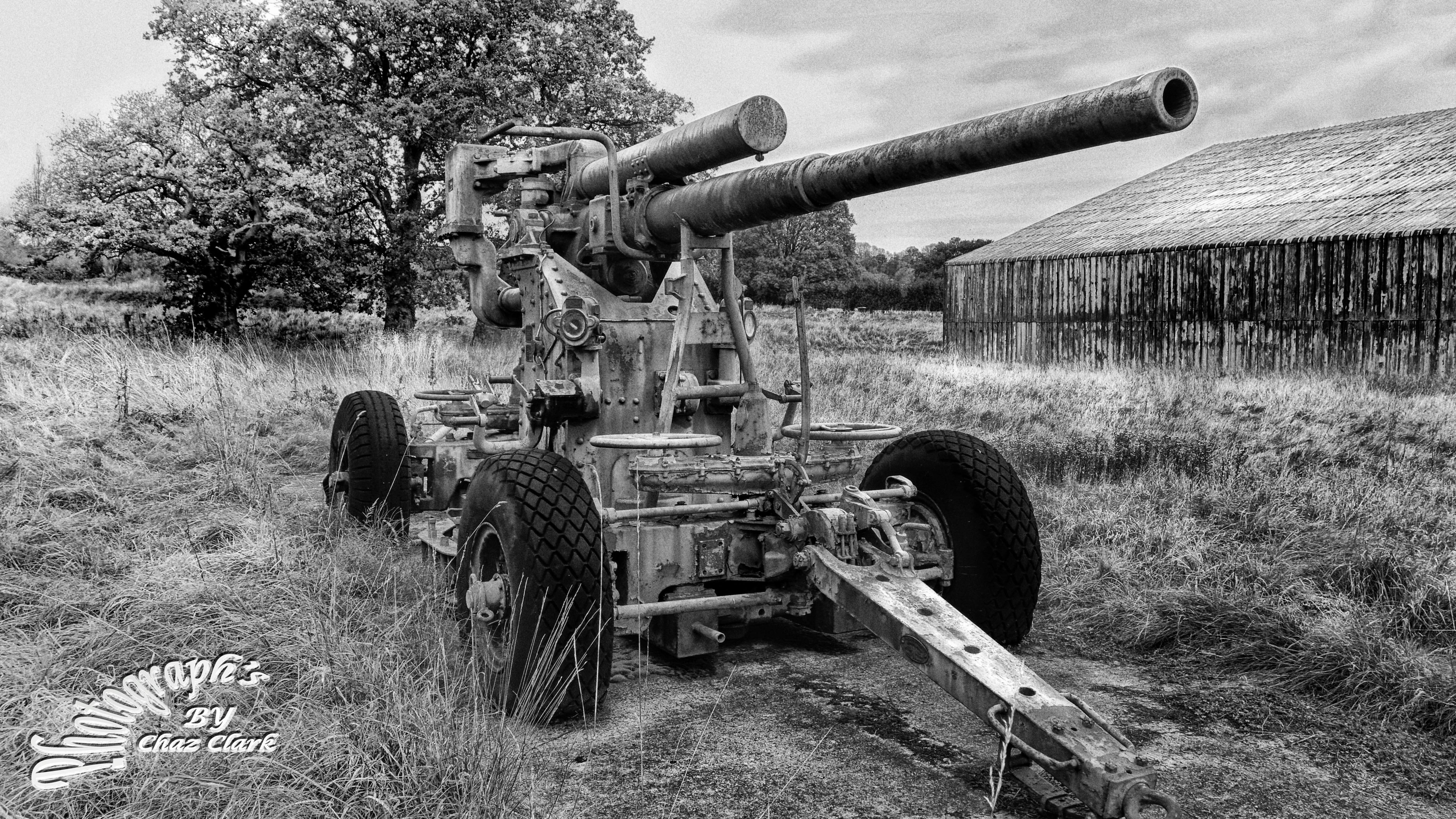 Wallpapers old bw gun on the desktop