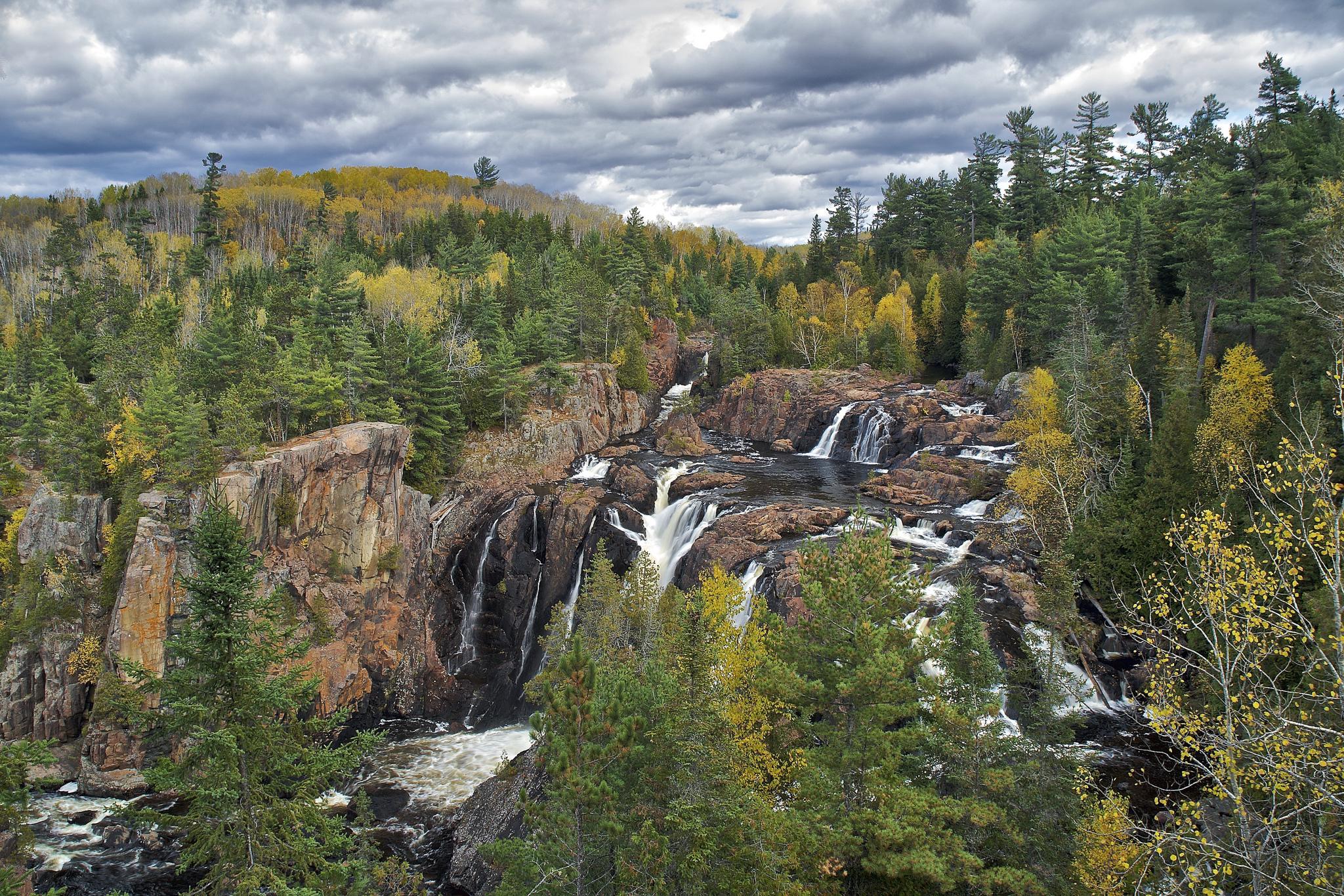 Обои aubrey falls provincial park ontario осень на рабочий стол