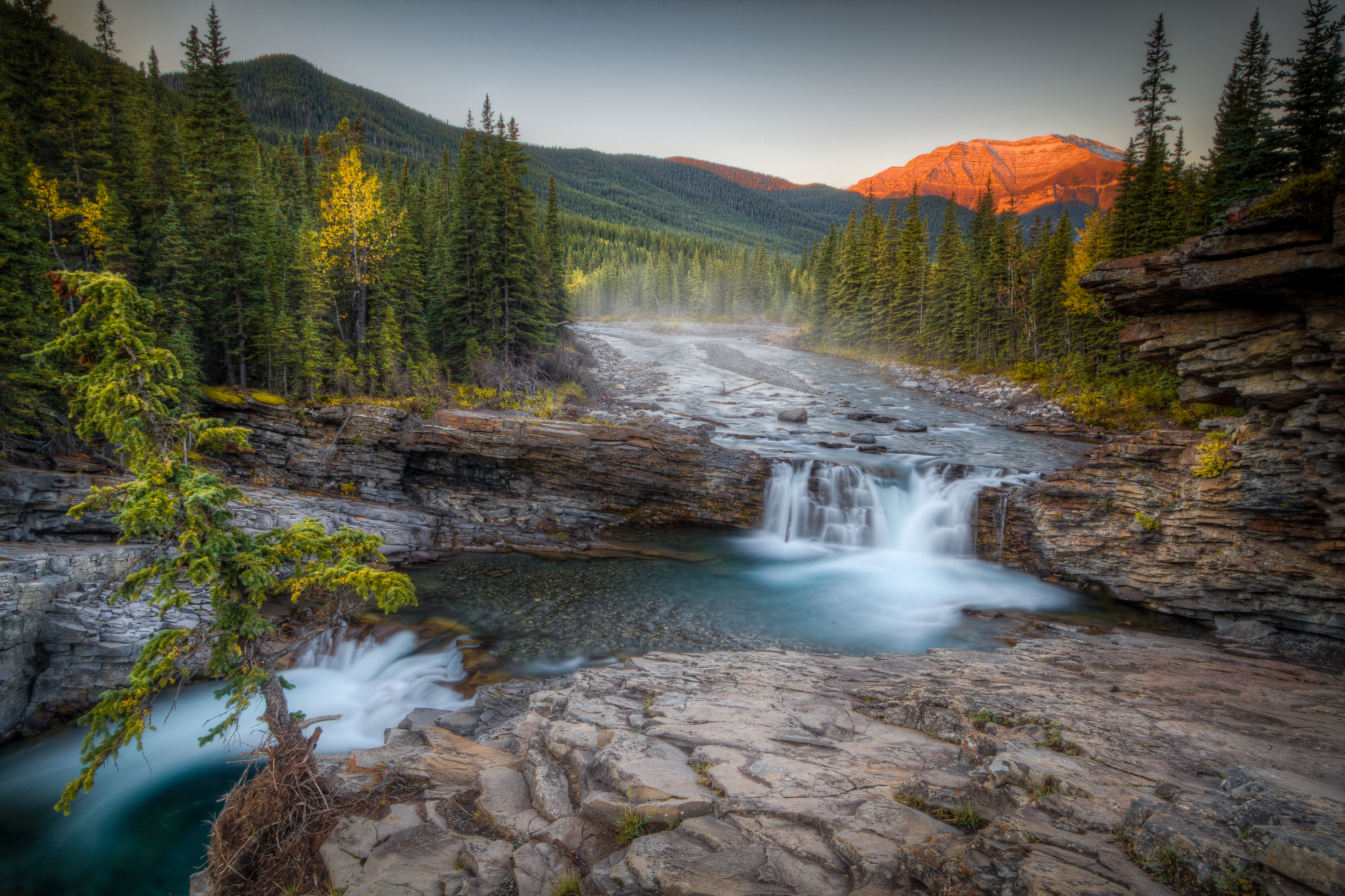 Обои Sheep River Falls Kananaskis Country Alberta на рабочий стол