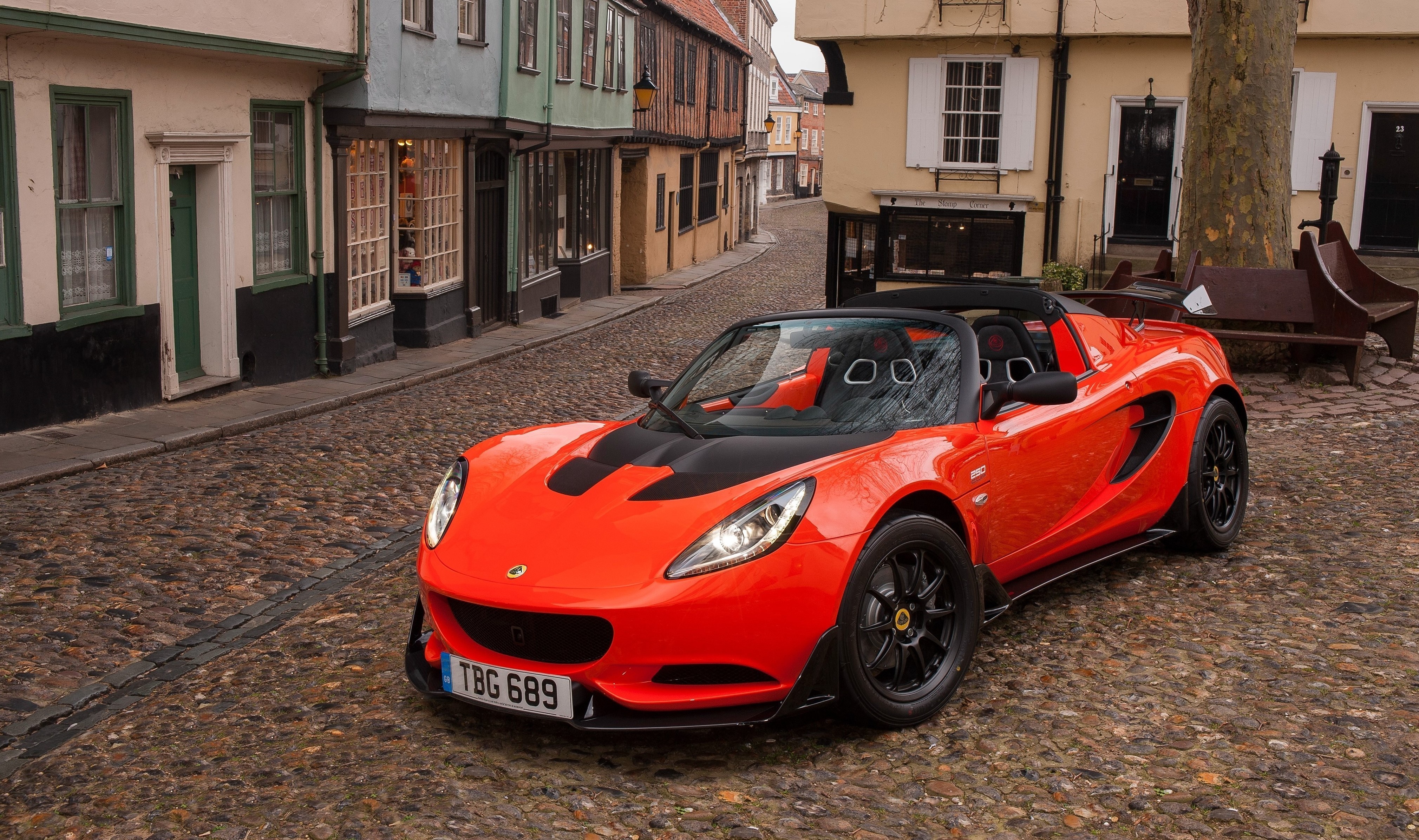Free photo Lotus Exige in red
