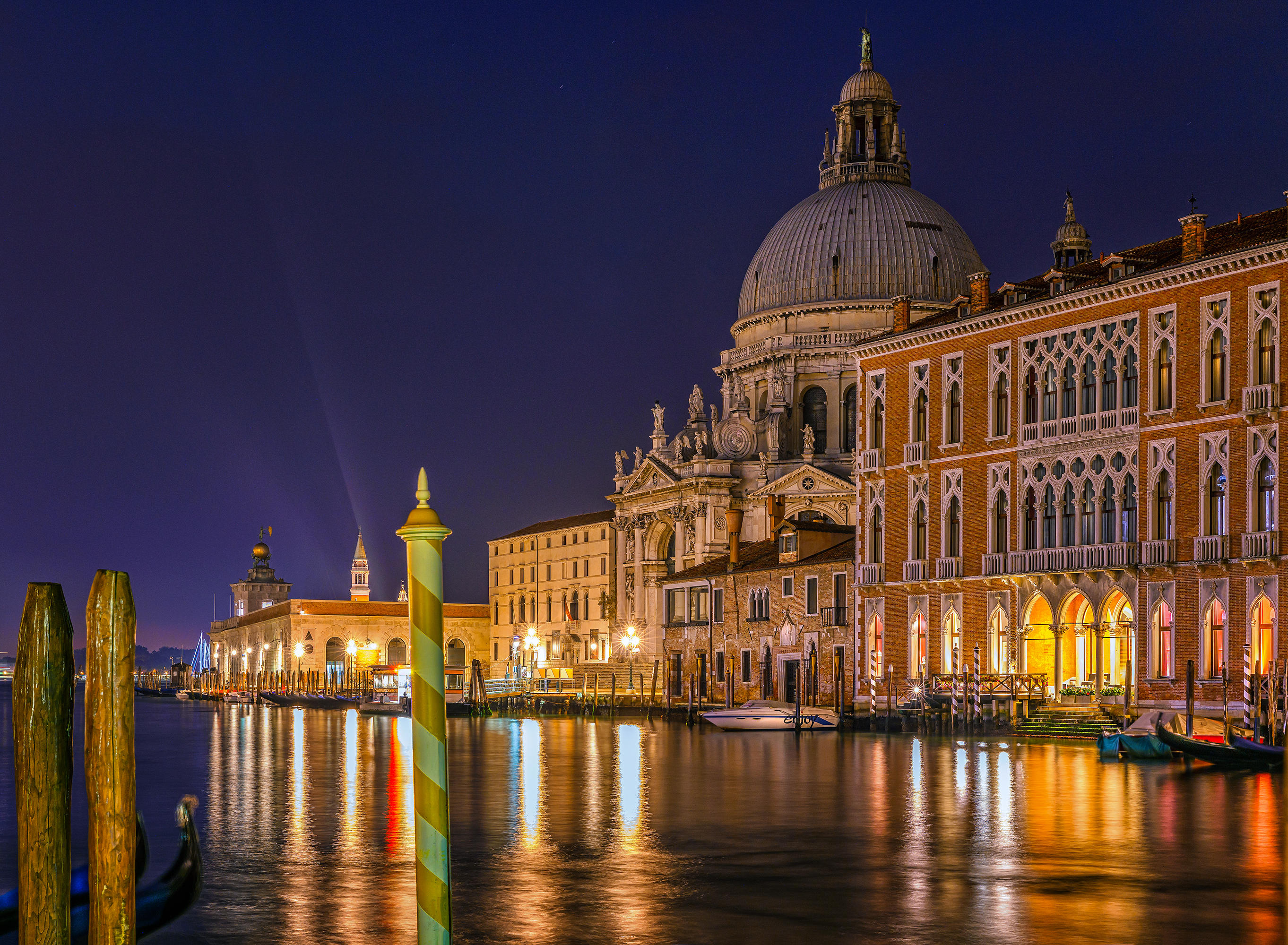 Wallpapers reflection Grand canal houses on the desktop