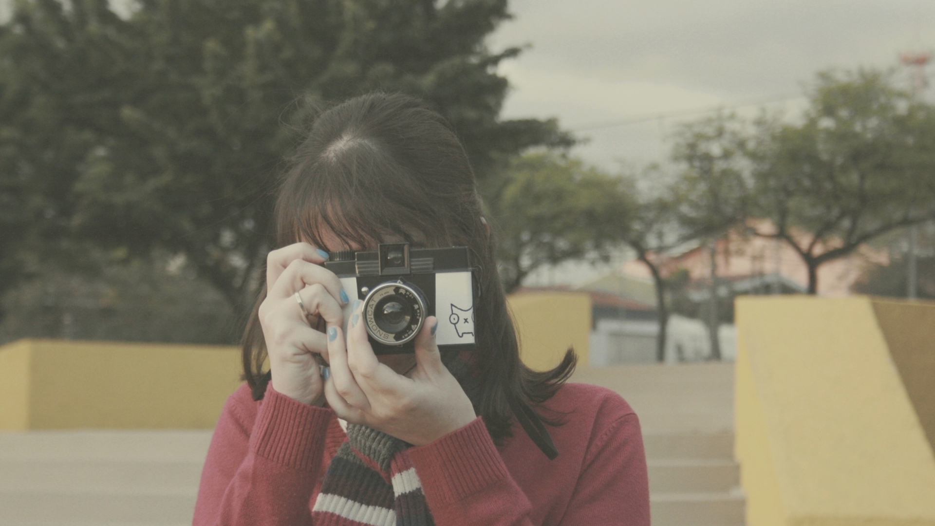 Обои камеру весна девушка на рабочий стол