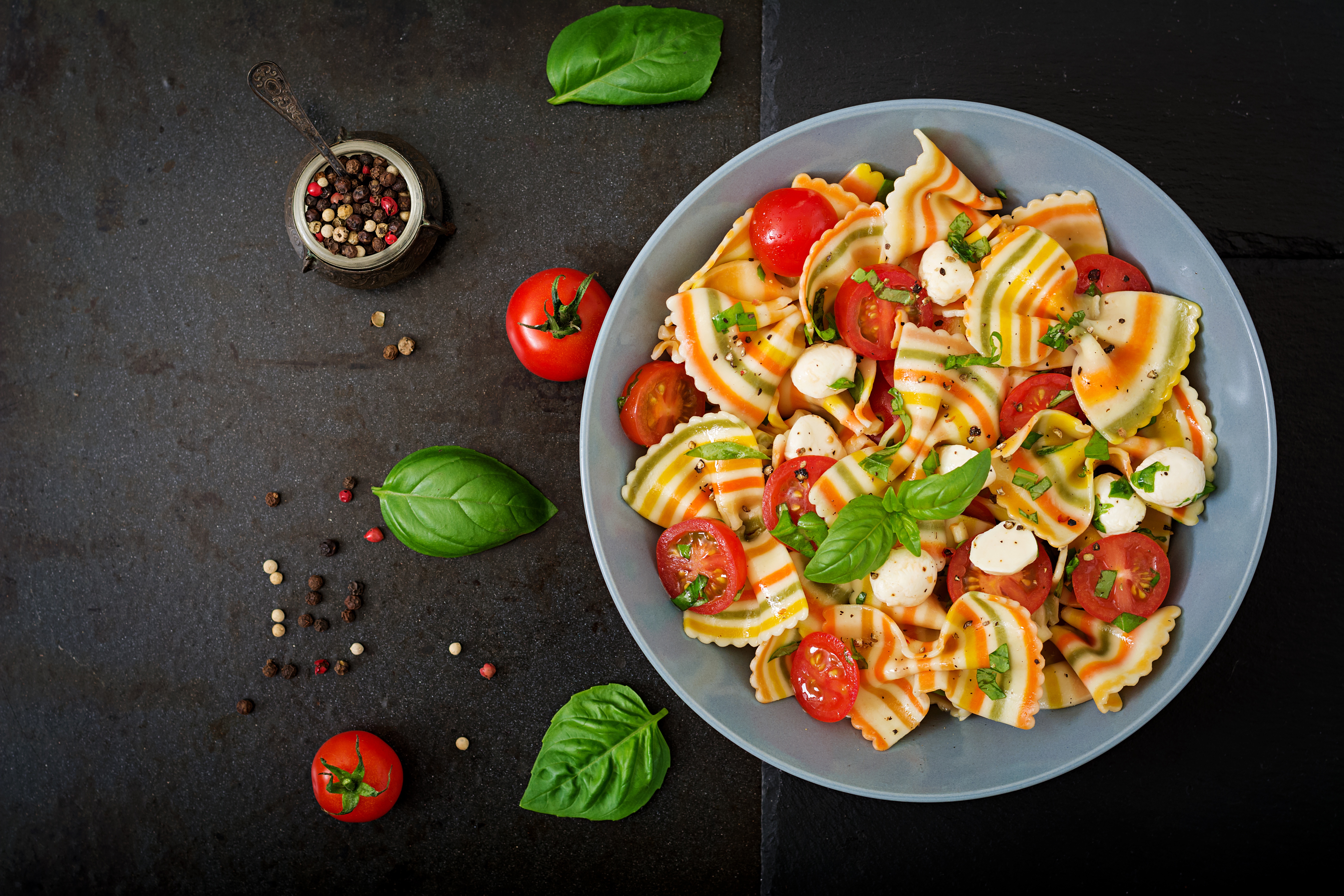 Wallpapers food pasta basil on the desktop