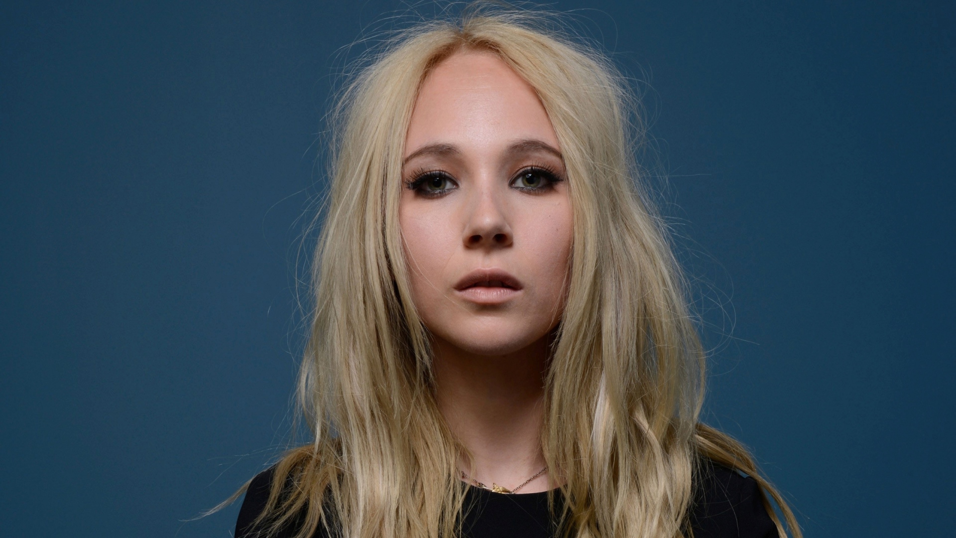 Wallpapers celebrities girls juno temple on the desktop