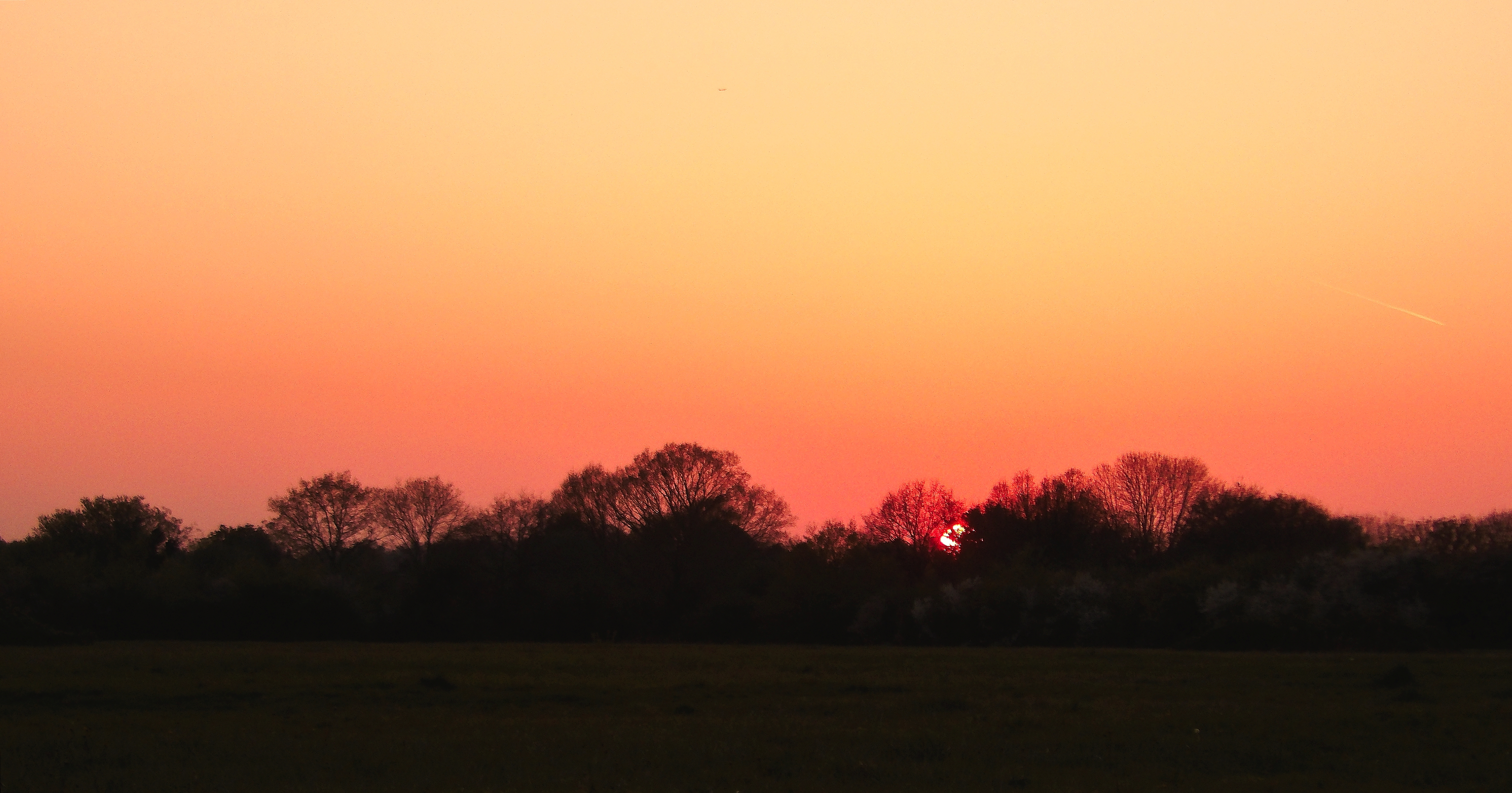 Free photo Beautiful red sky