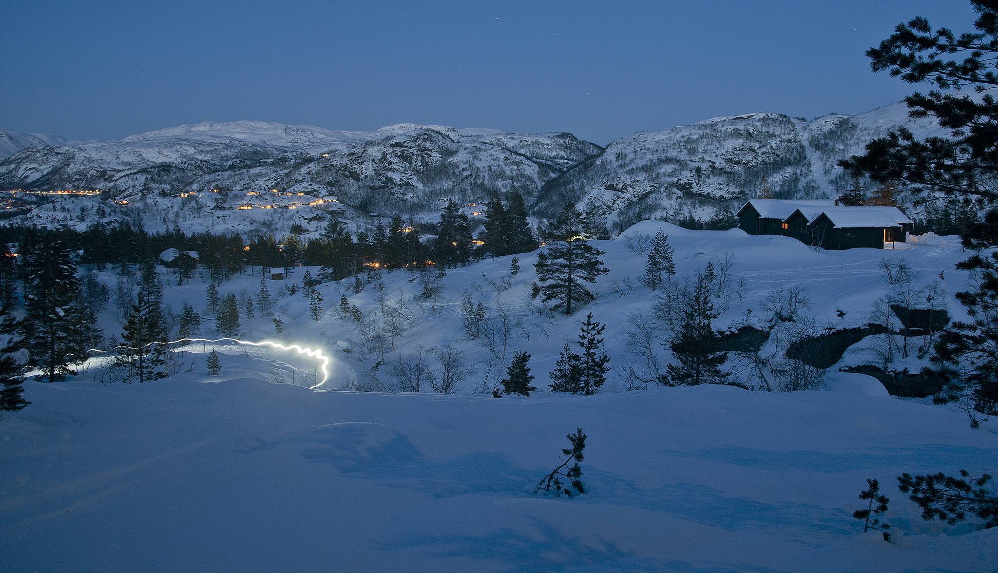 桌面上的壁纸山区 冬季 挪威
