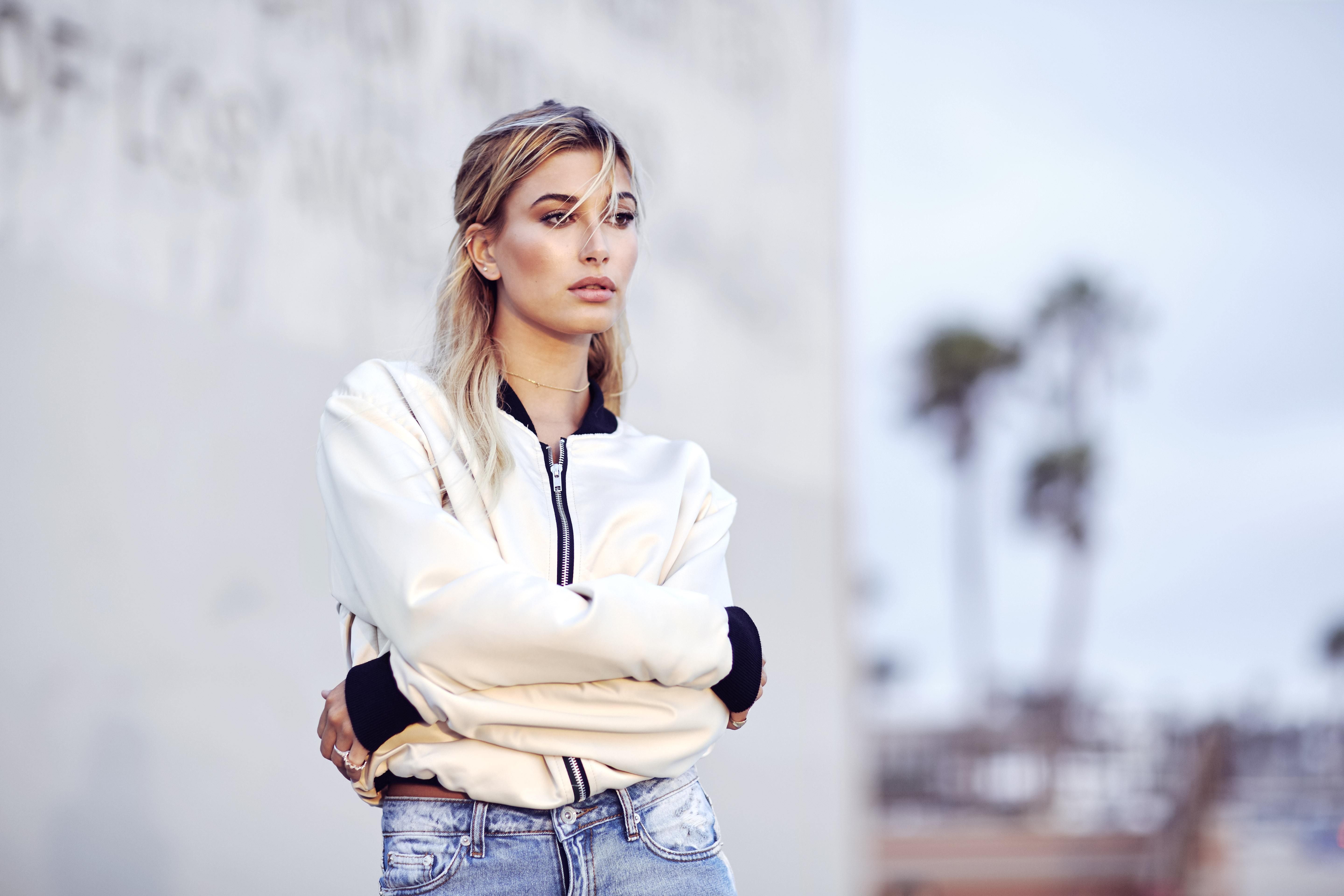 Wallpapers Hailey Baldwin girls celebrities on the desktop